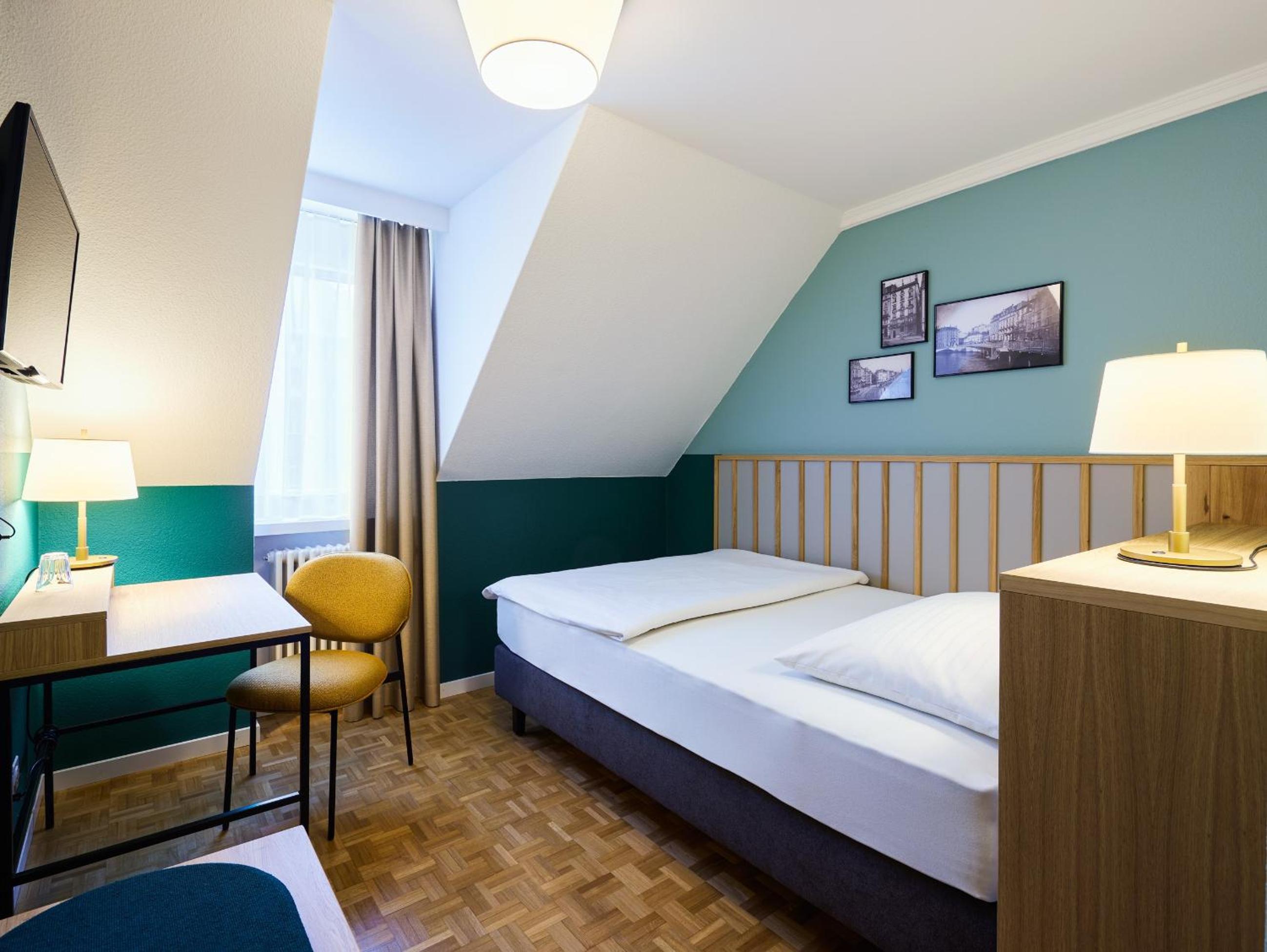 Superior Single Room
