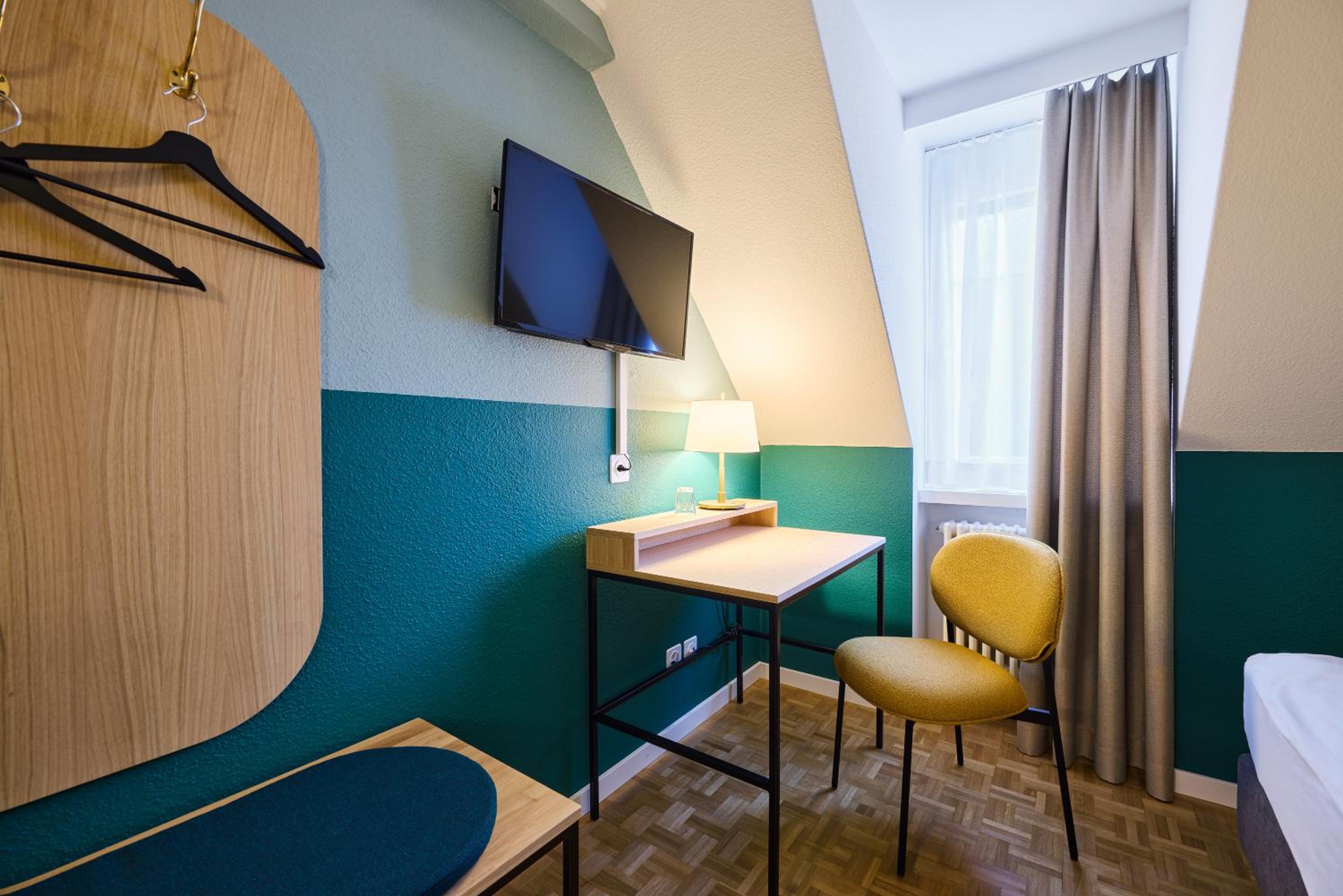 Available room