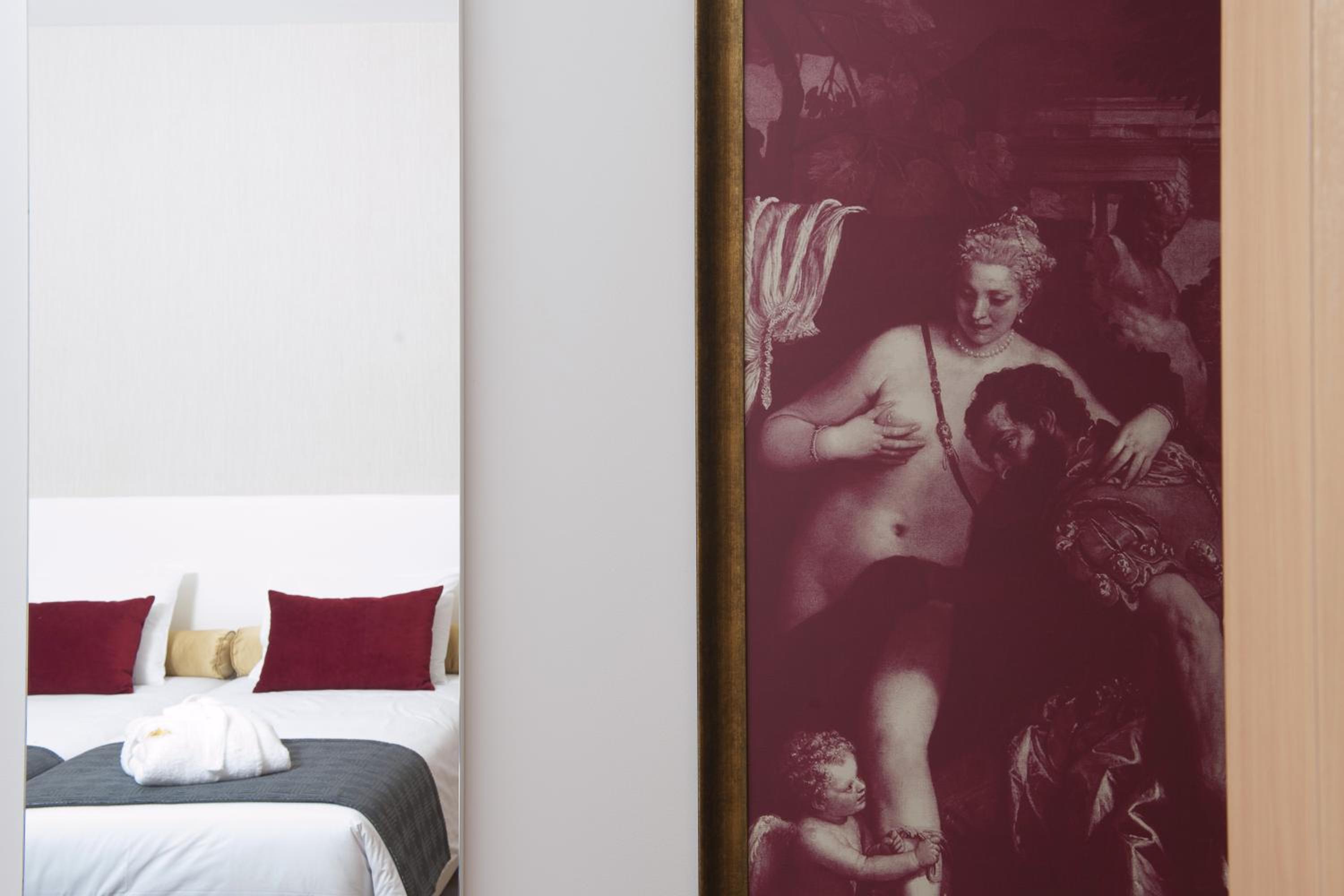 Twin Room with Balcony photo 3