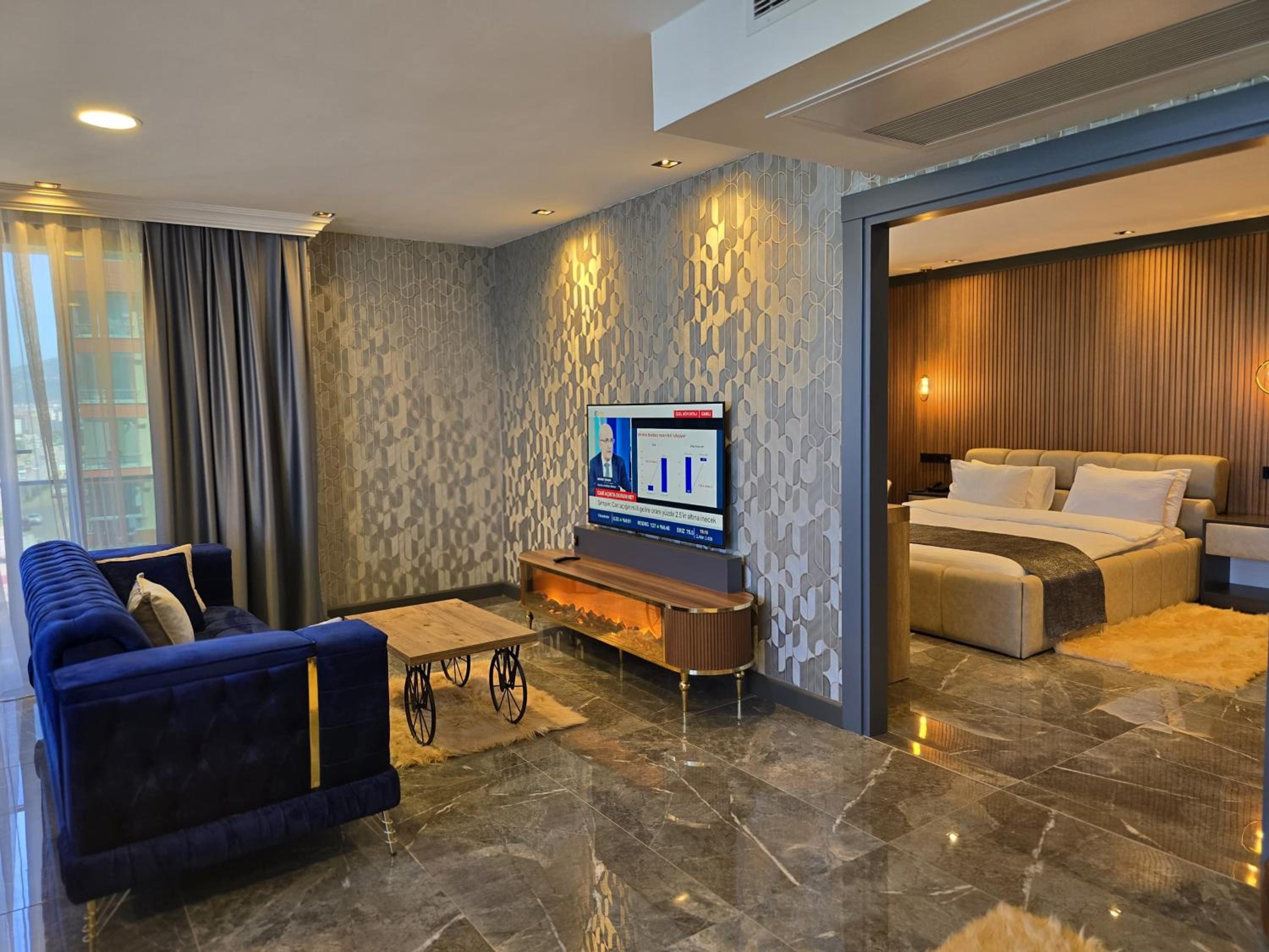 King Suite with Sea View