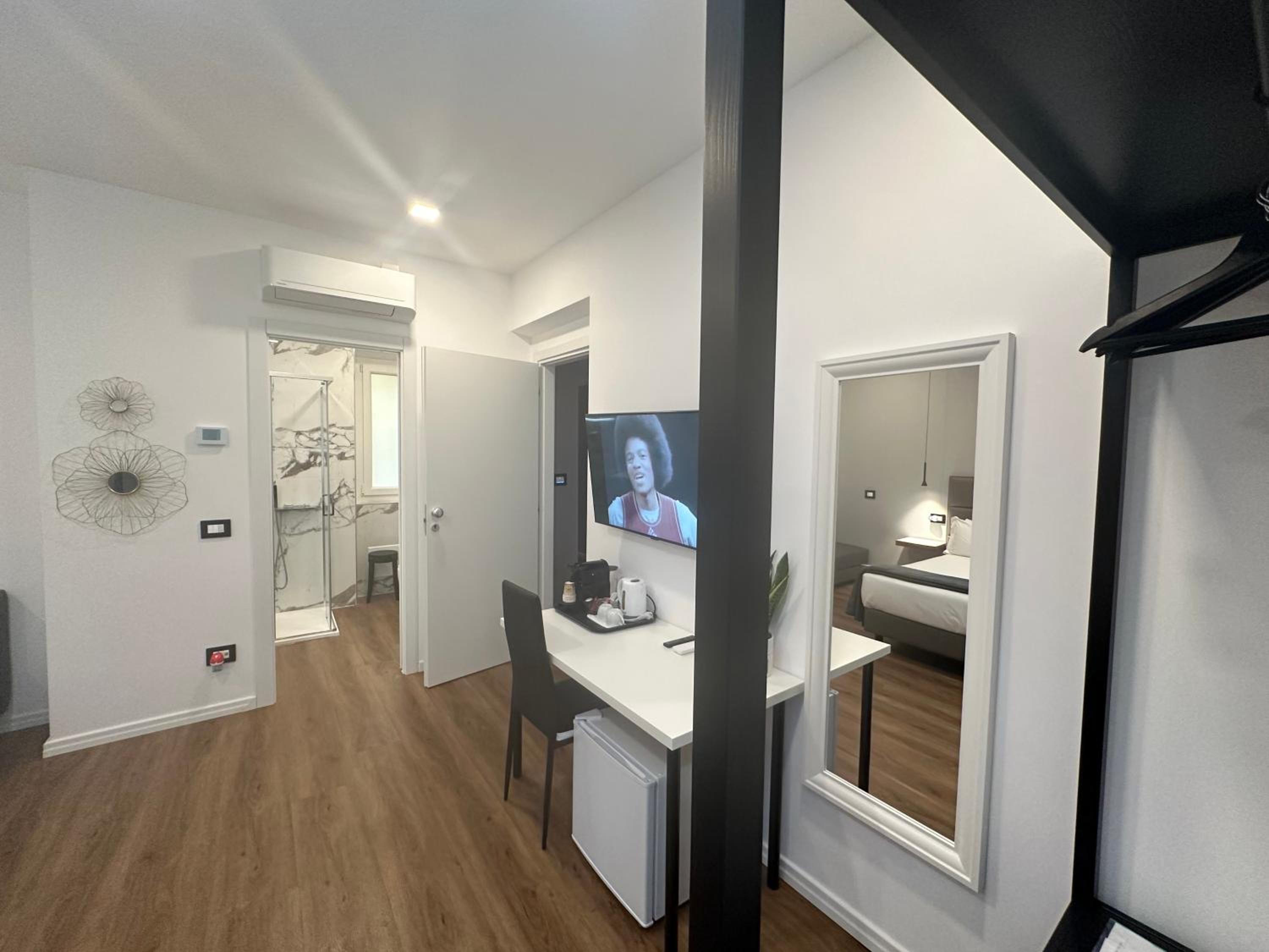 Deluxe Triple Room photo 3