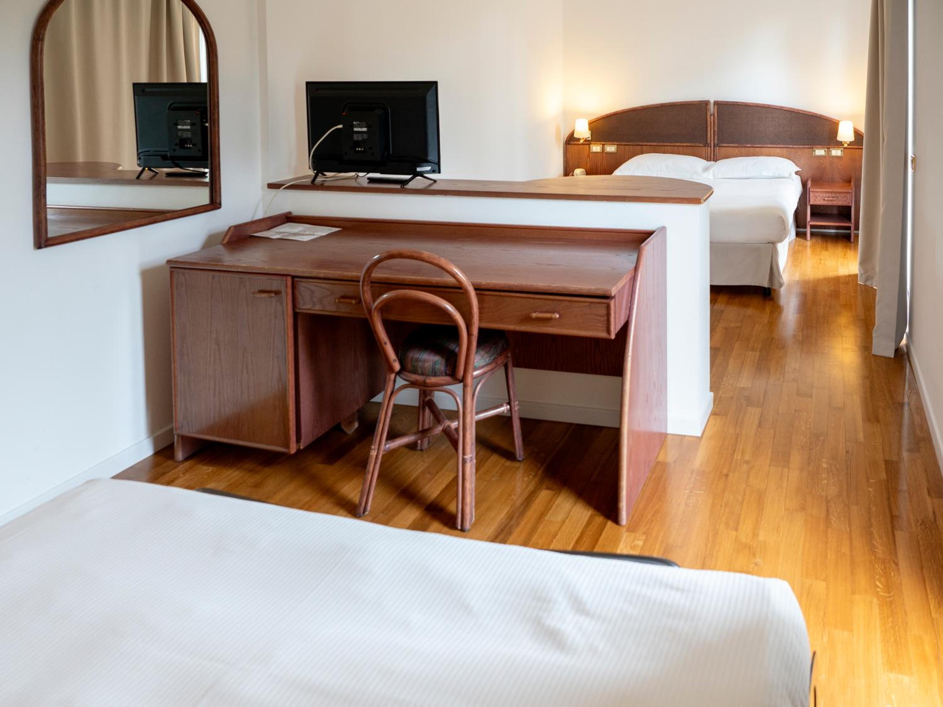 Quadruple Room - Photo 1