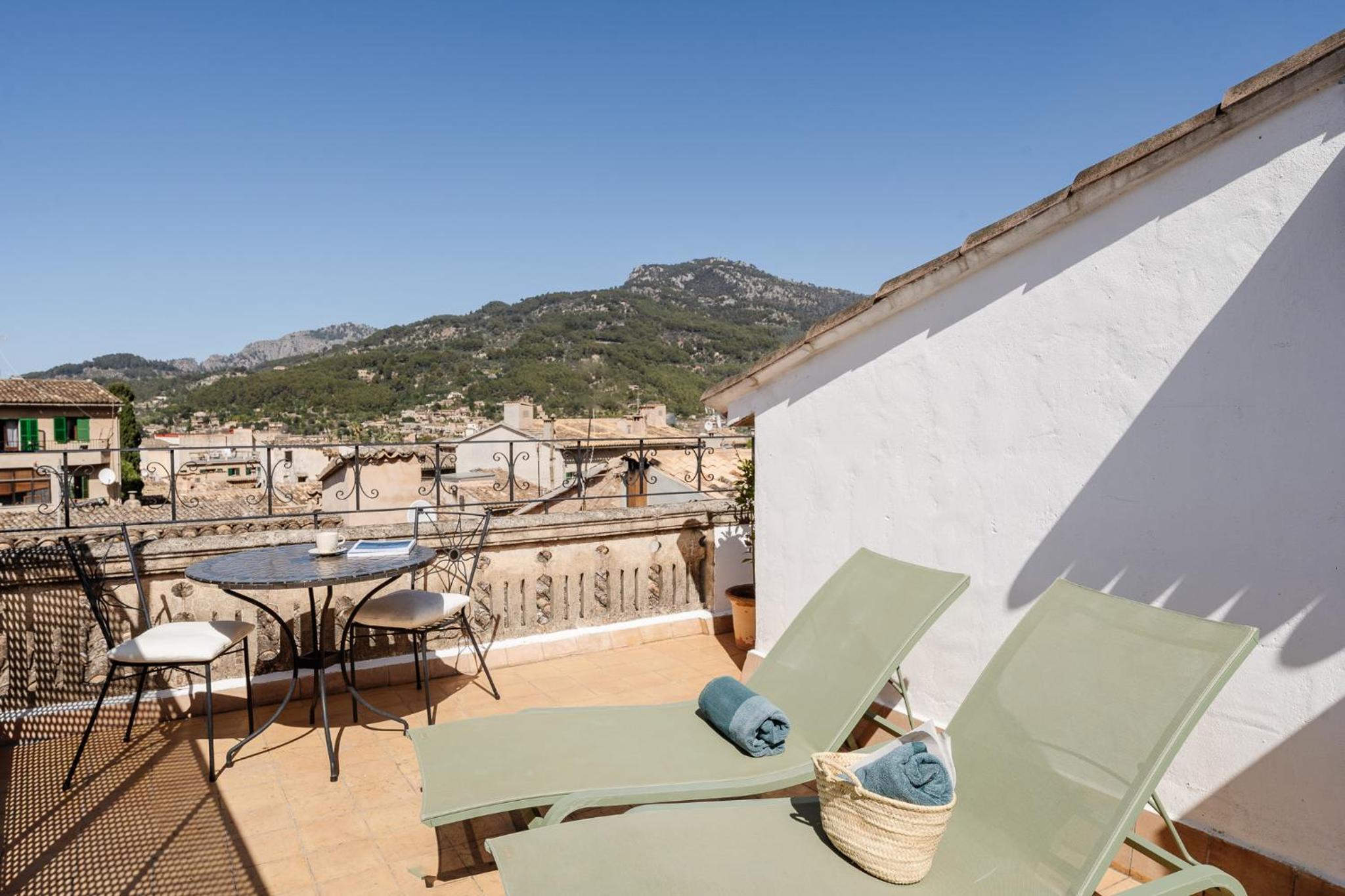 Double Room with Terrace - Photo 3