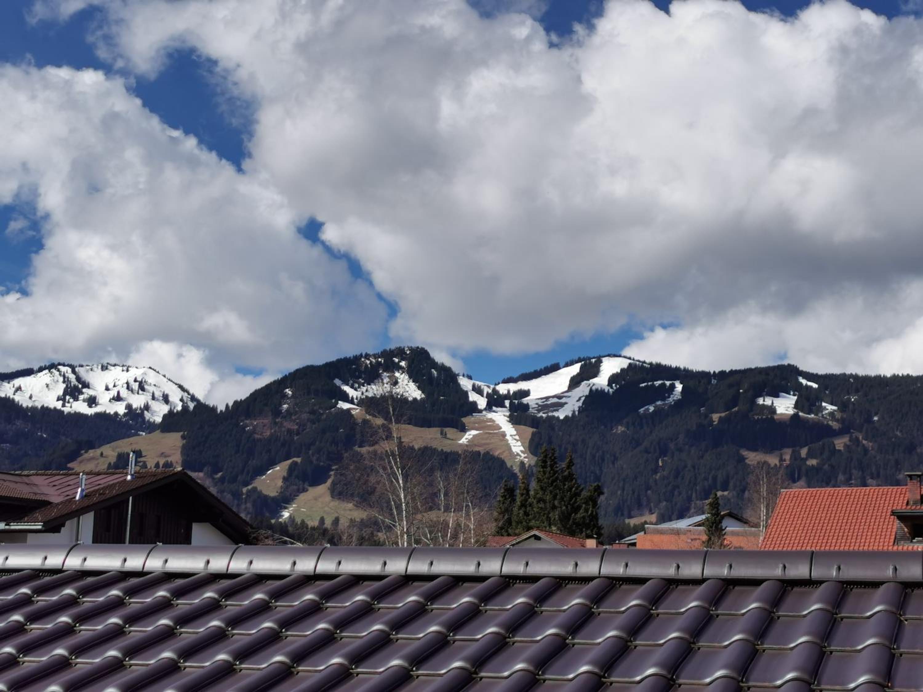 Apartment with Balcony photo 3