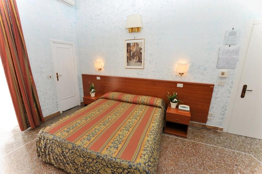 Superior Double Room - Photo 3