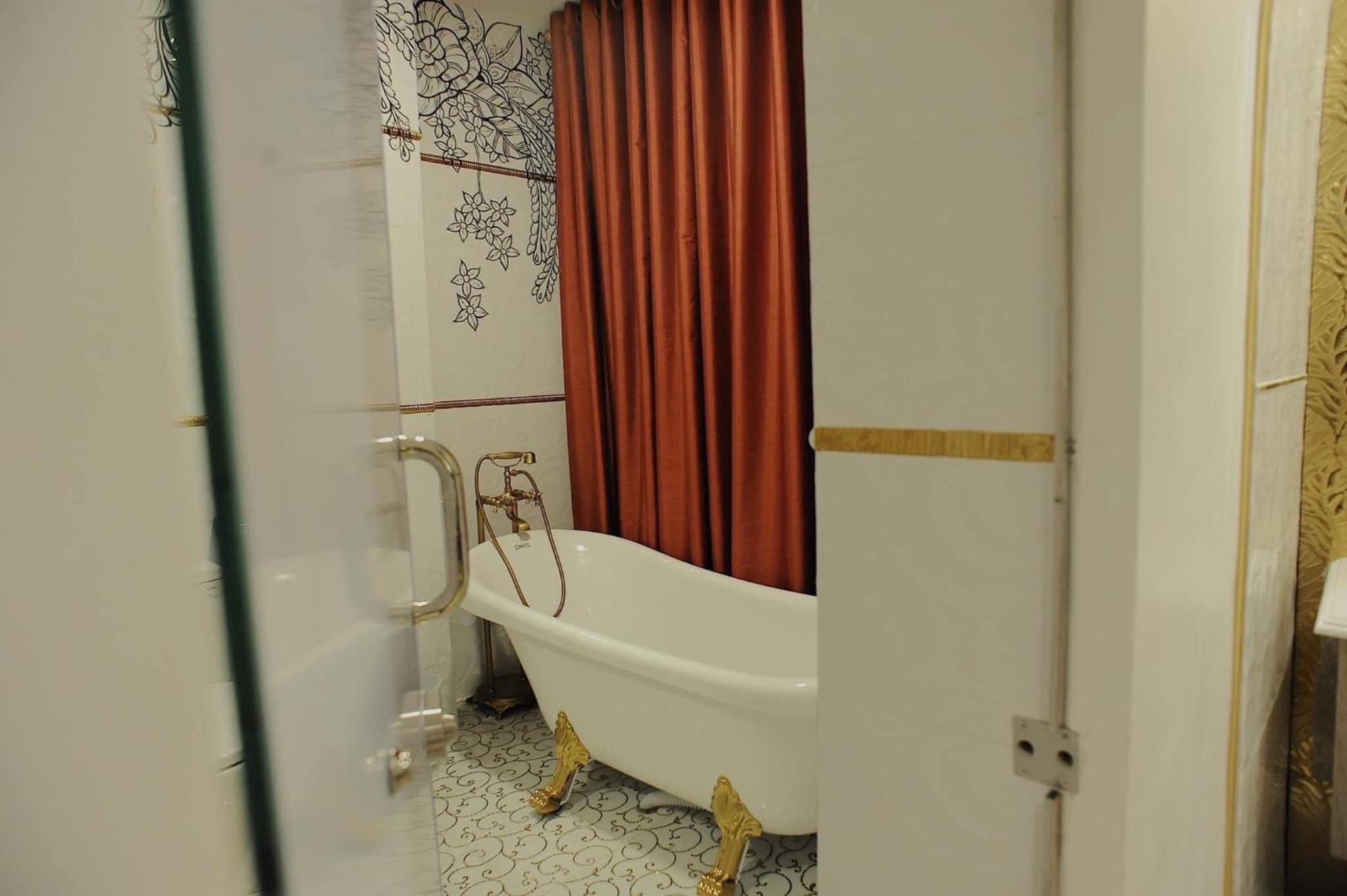 Double Room with Lake View - Photo 16