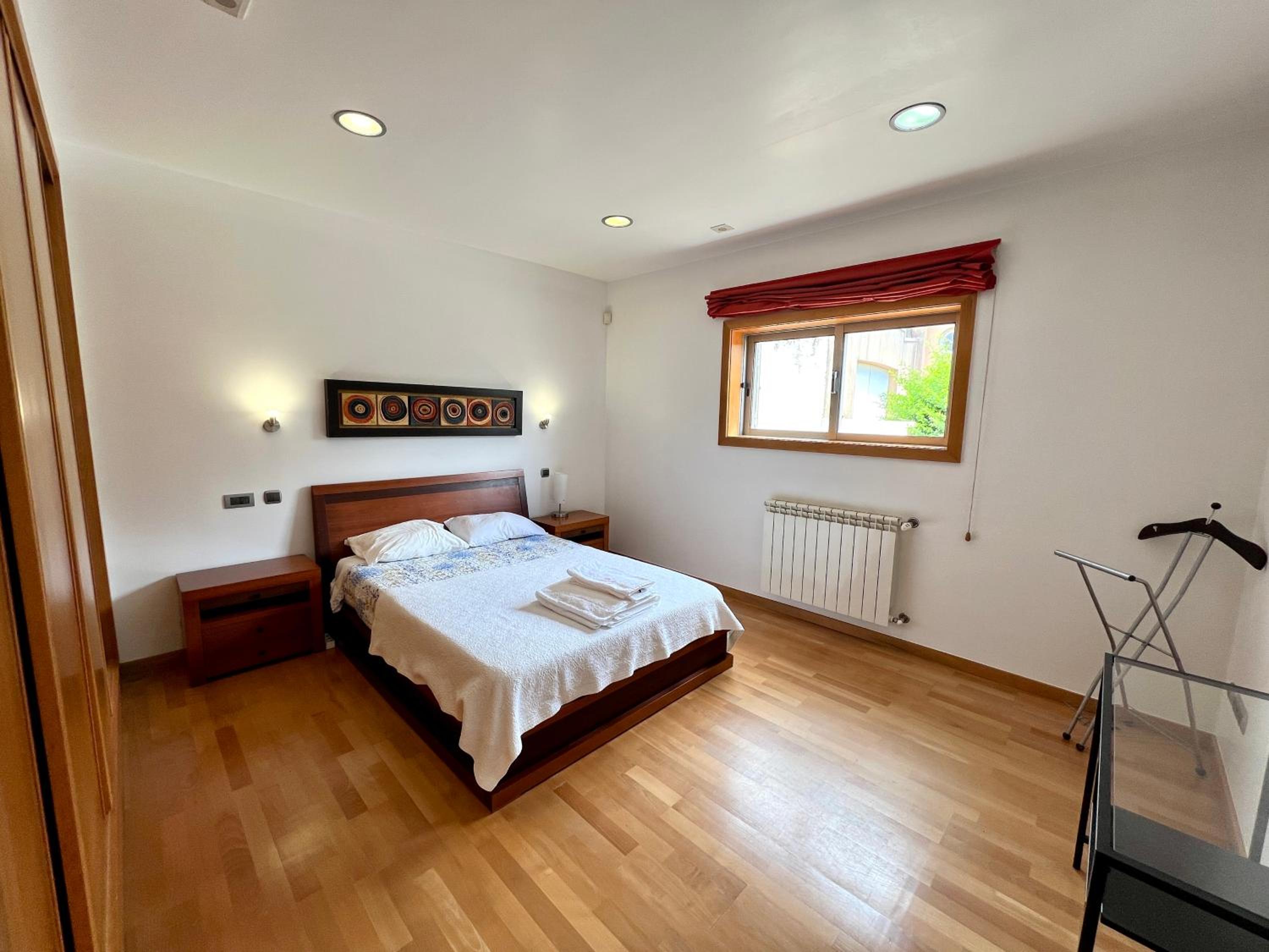 Four-Bedroom House photo 1