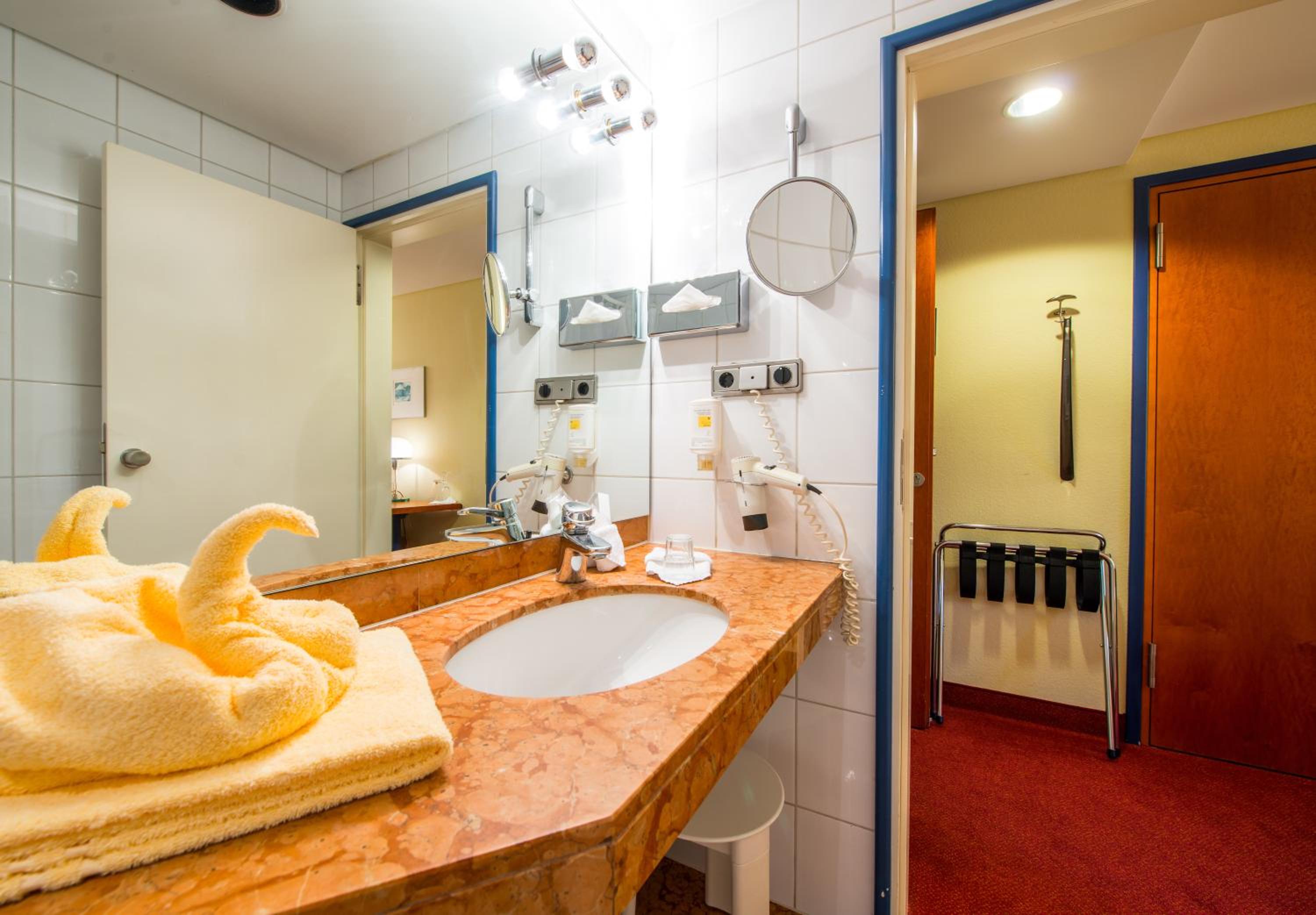 Double Room - Photo 5