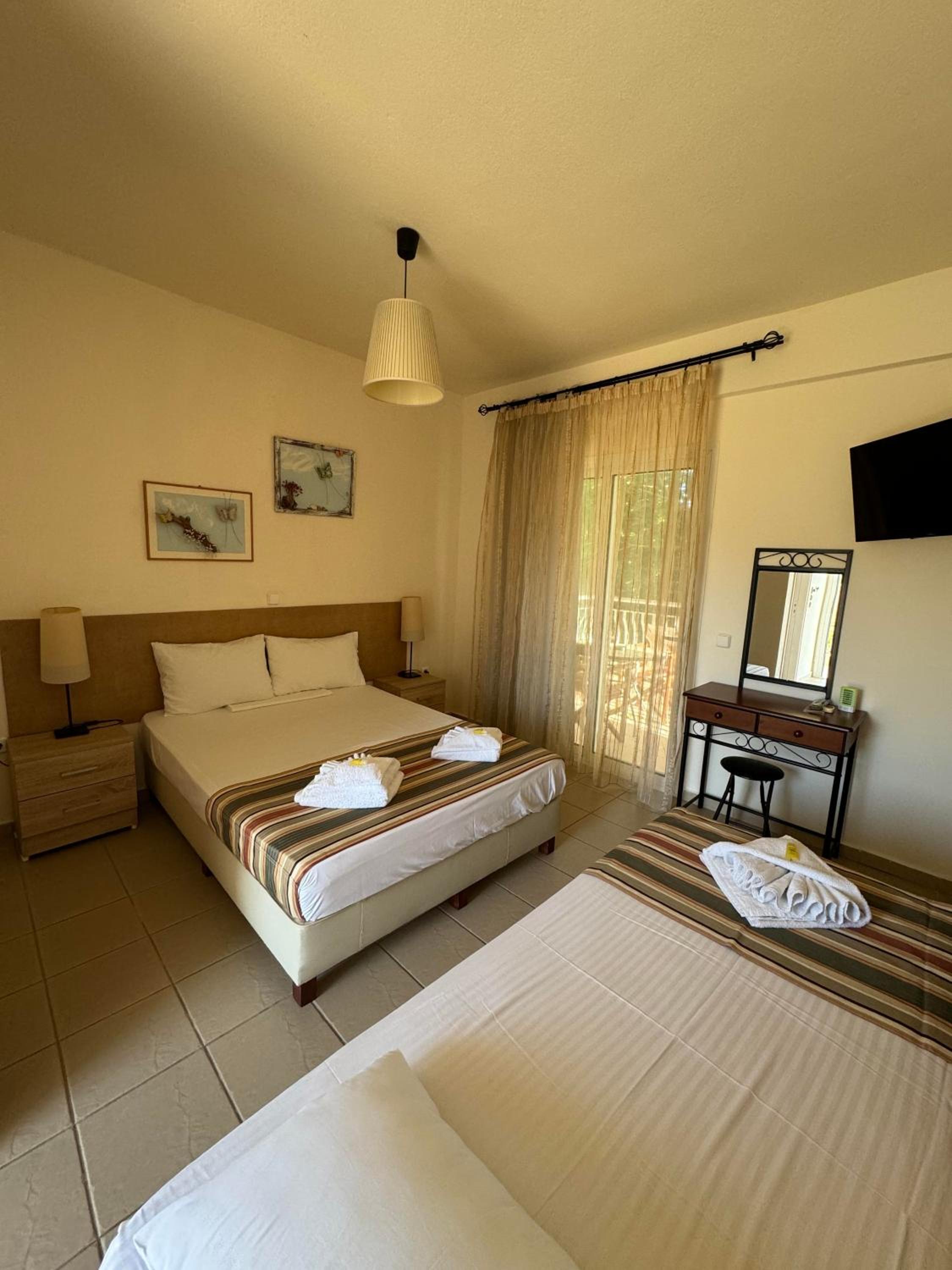 Triple Room photo 2