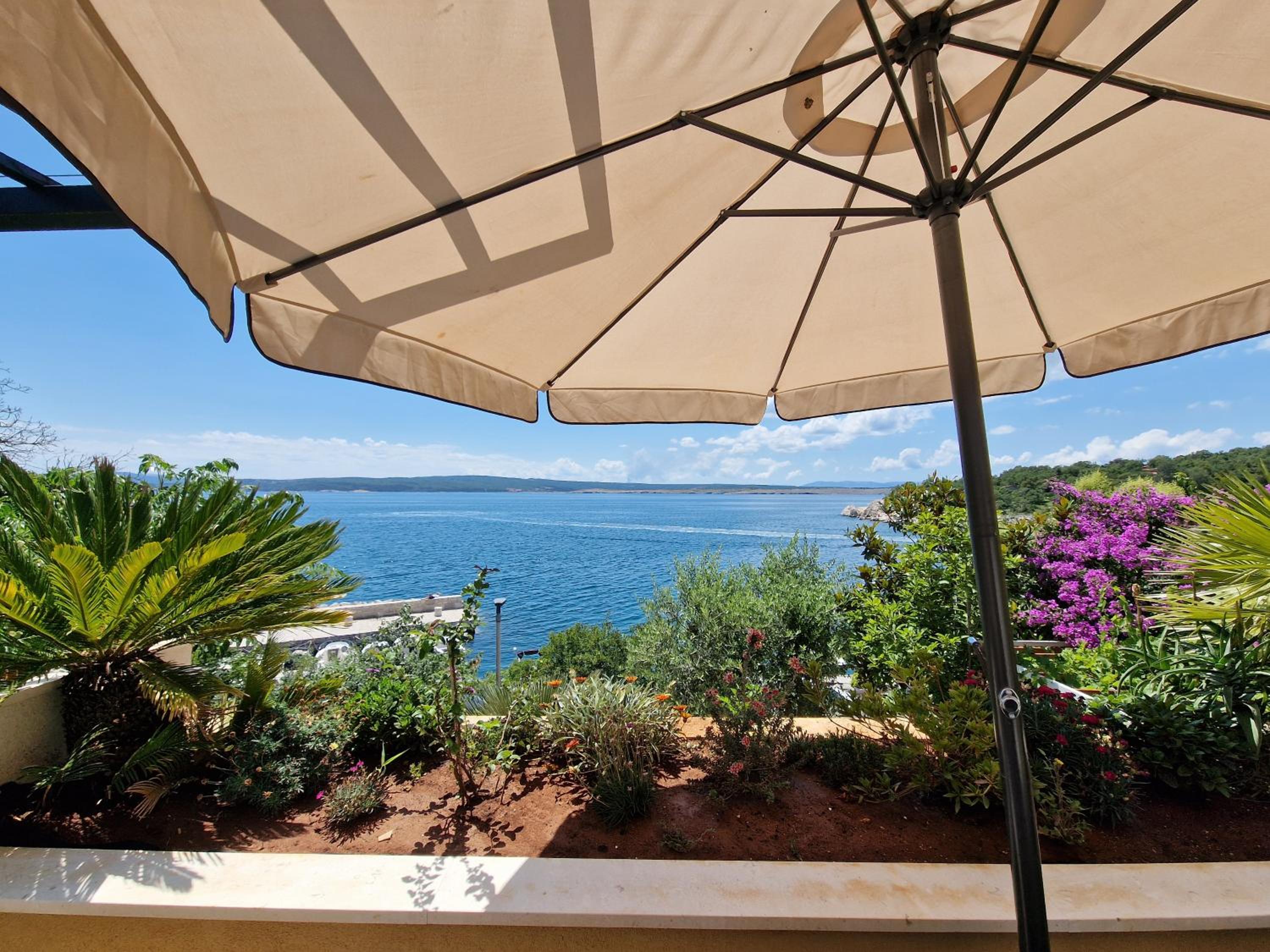 Apartment with Sea View photo 2