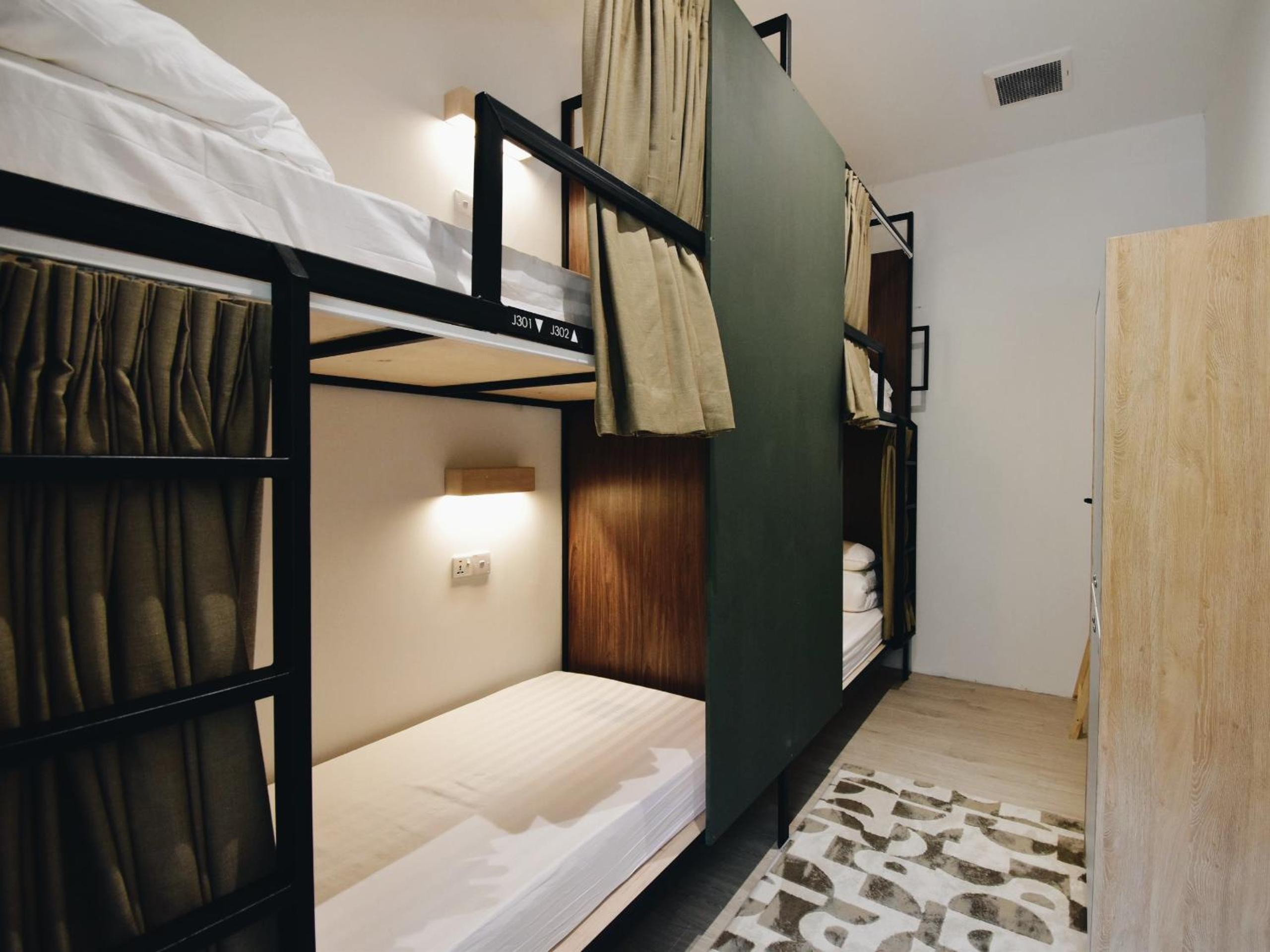 Bed in 4-Bed Mixed Dormitory Room photo 1