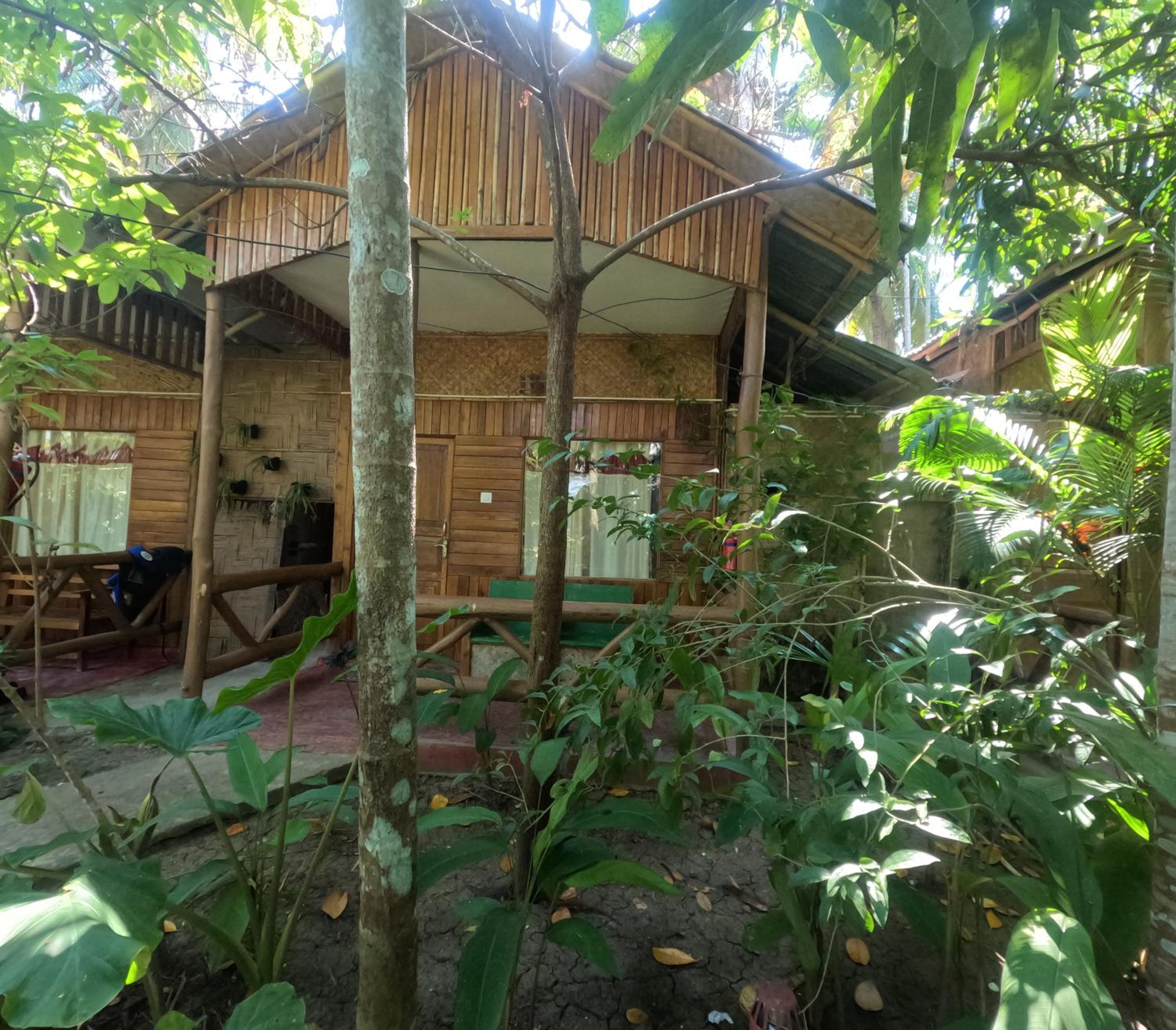 Deluxe Double Room with Balcony - Photo 5