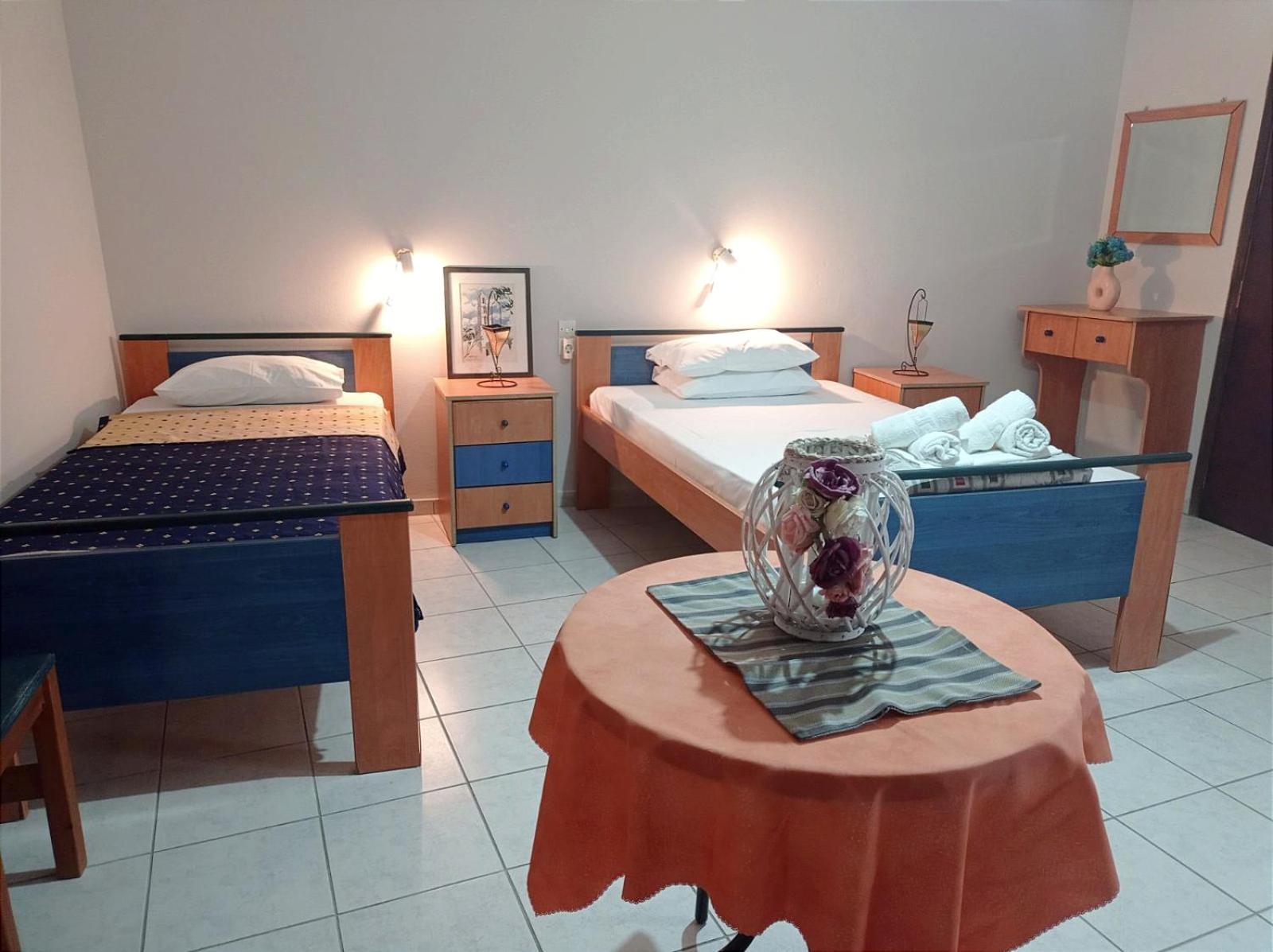 Triple Room with Terrace