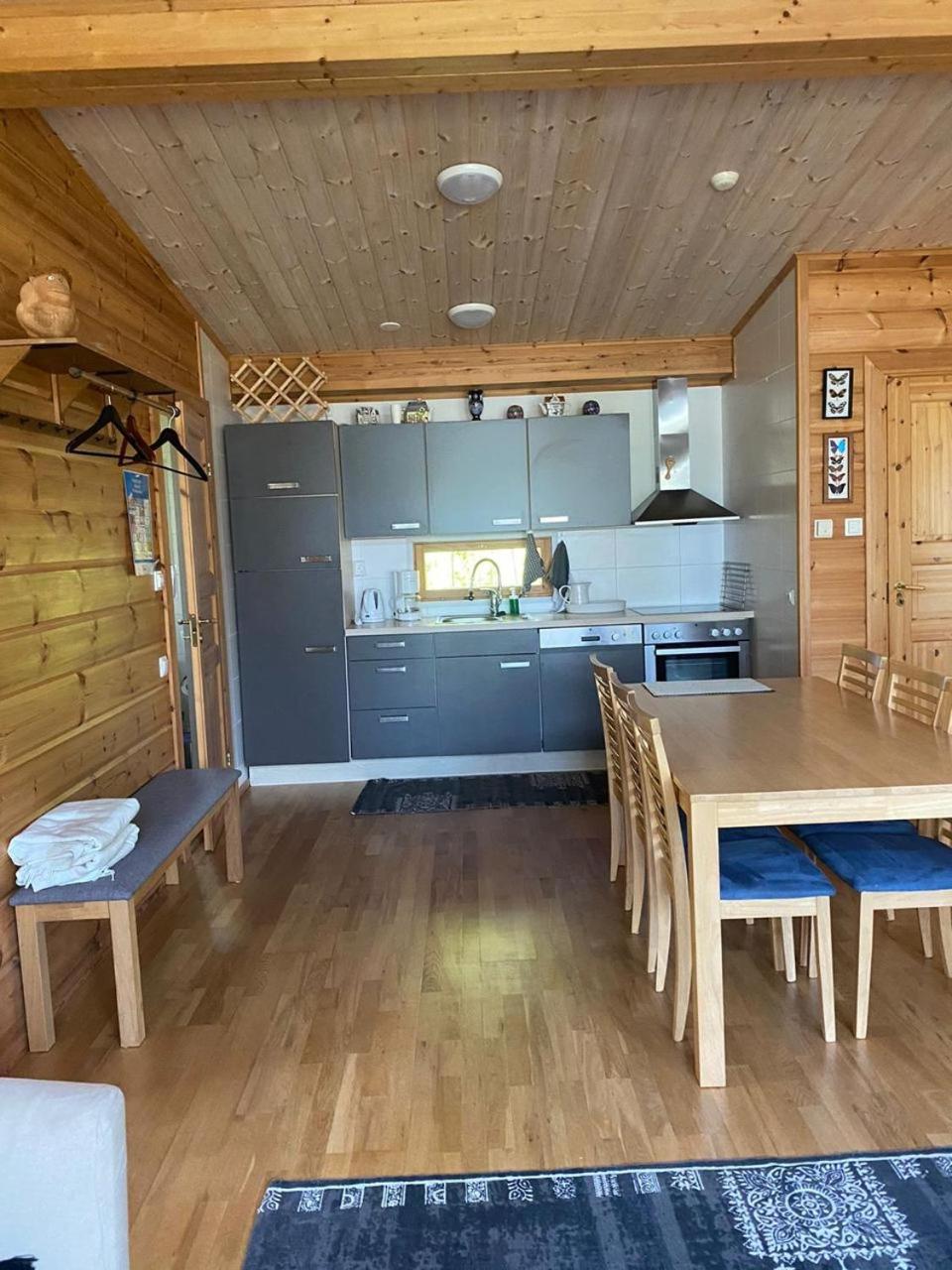 Three-Bedroom Villa photo 2