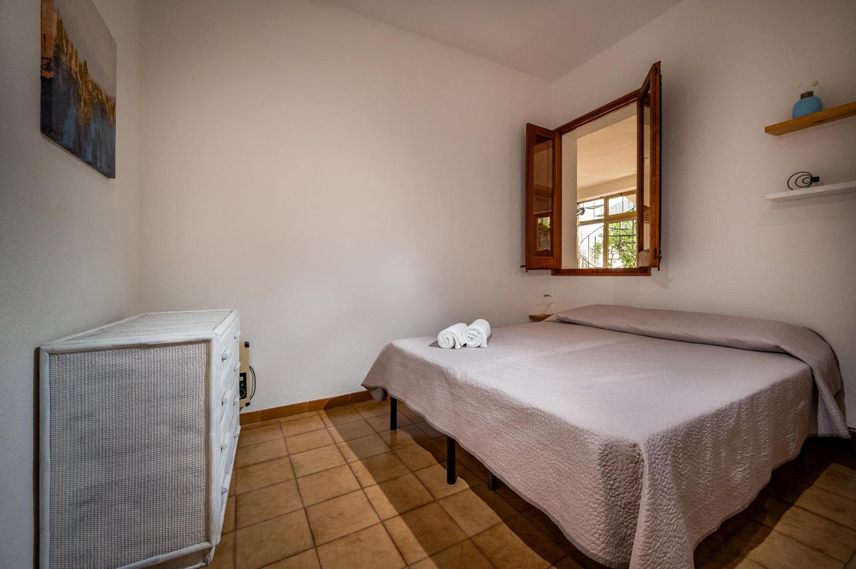 Two-Bedroom House photo 3