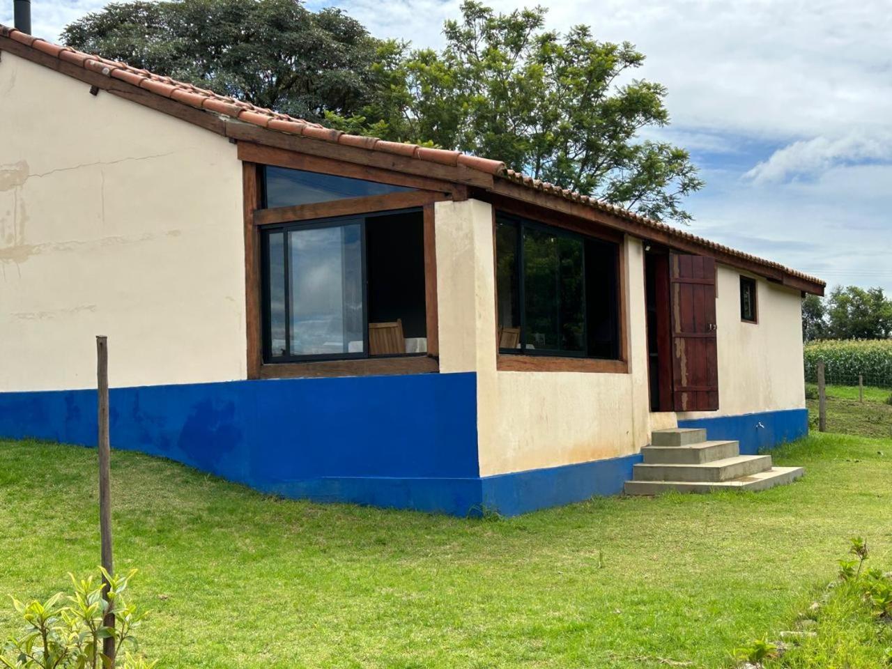 Two-Bedroom House photo 2