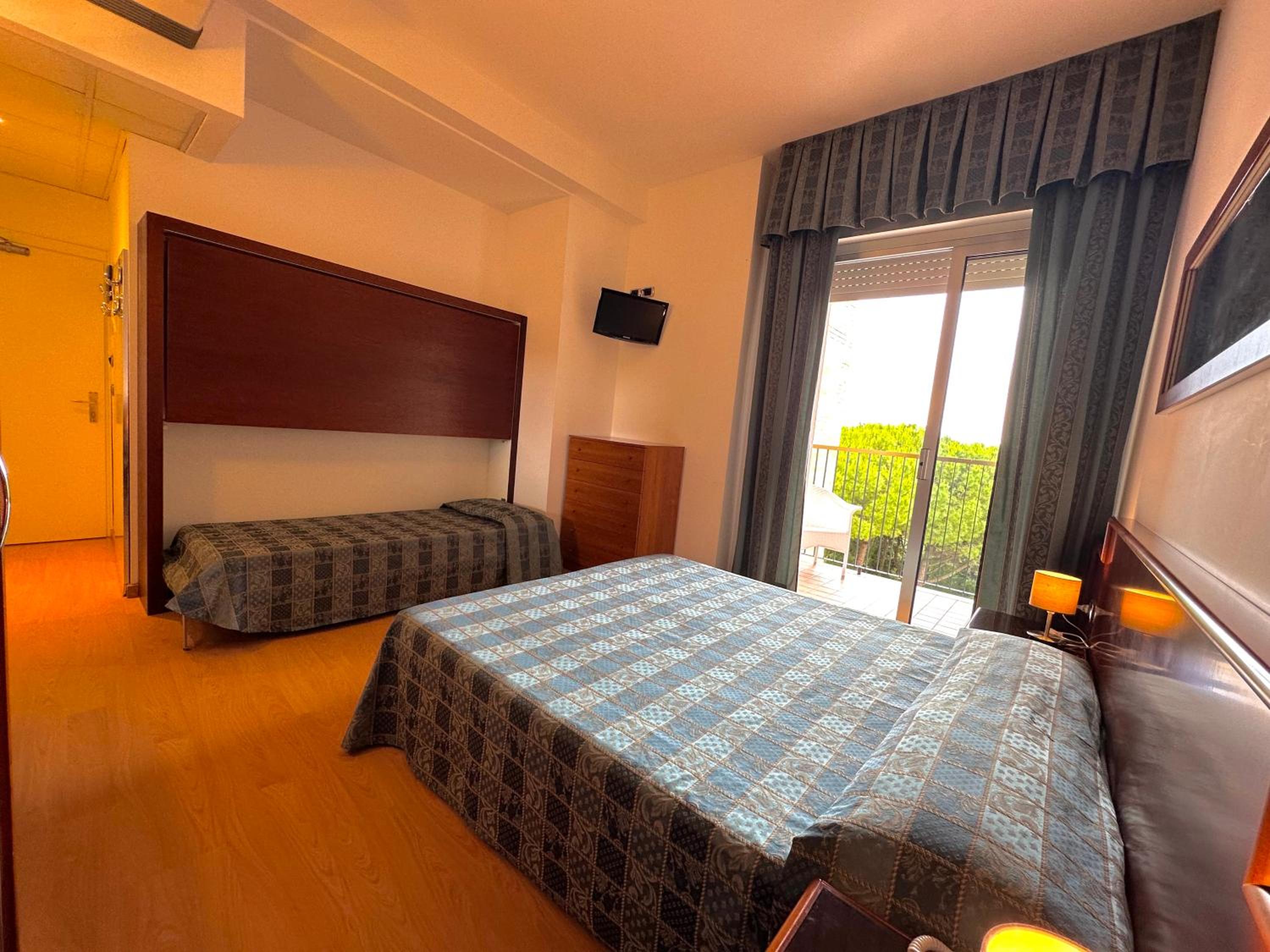 Comfort Triple Room - Photo 2