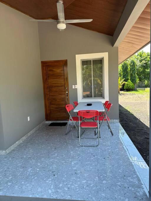One-Bedroom House photo 2