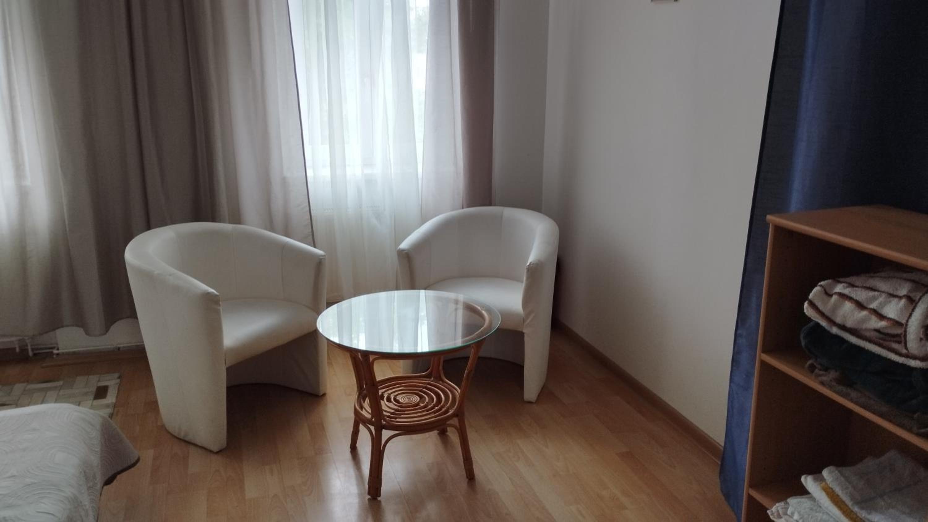 One-Bedroom Family Apartment - Photo 12