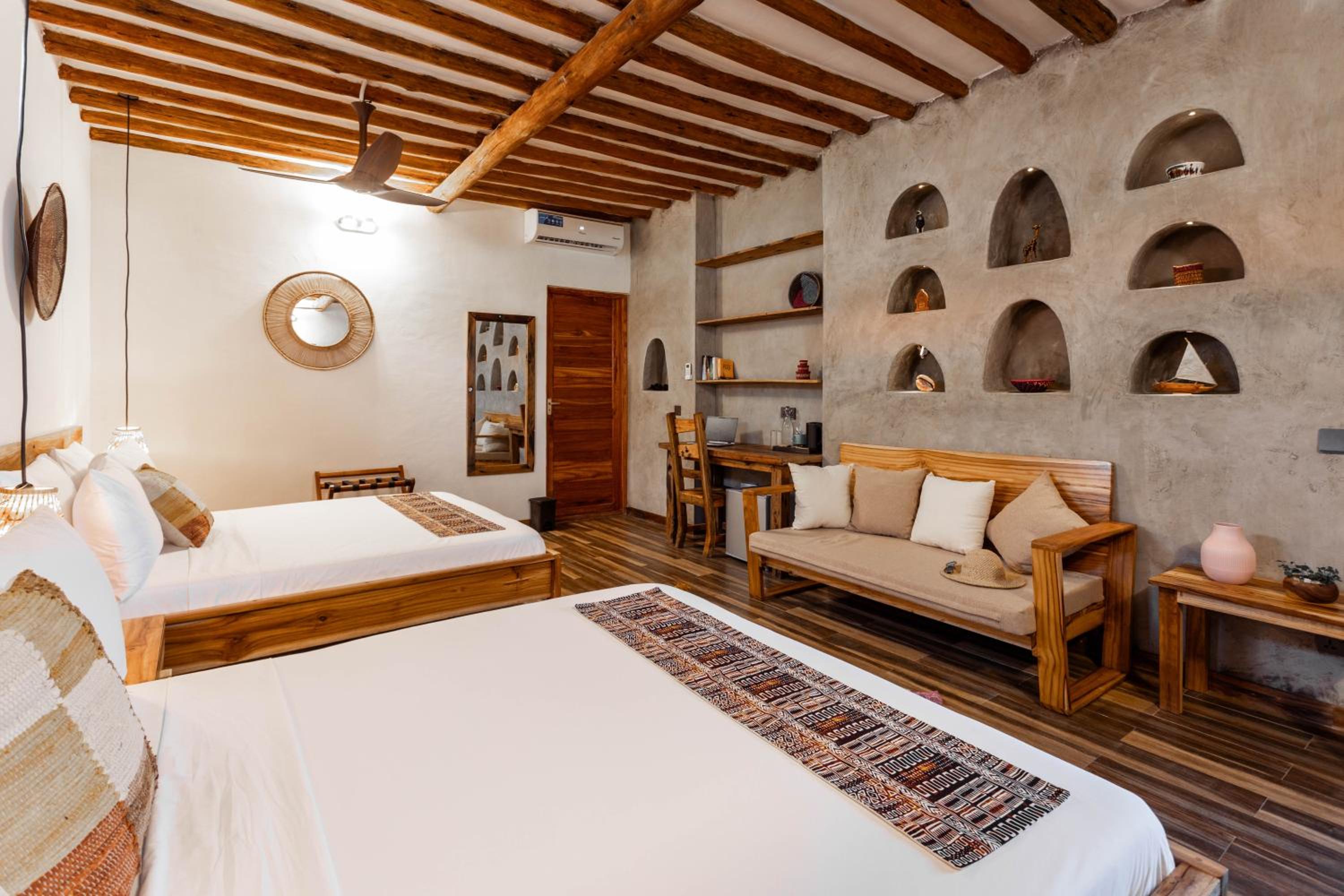 Deluxe Queen Room with Two Queen Beds