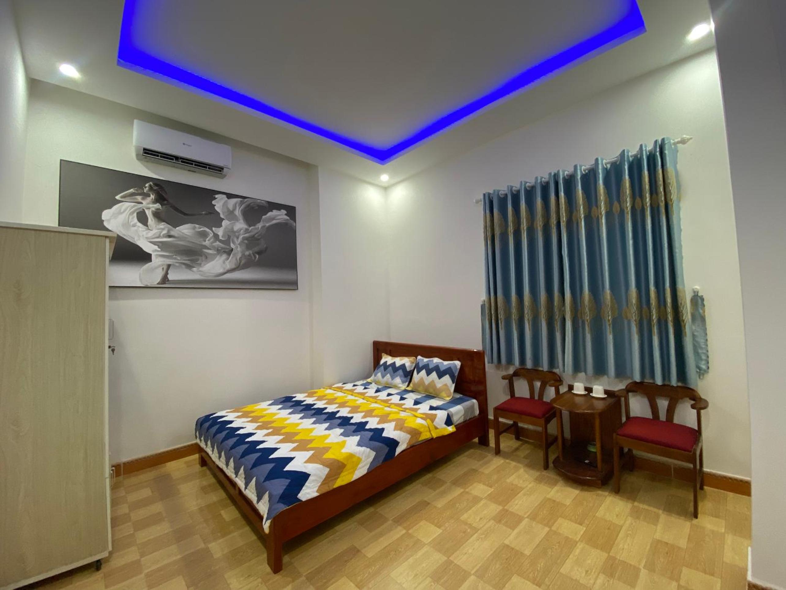 Double Room With Private Bathroom photo 1