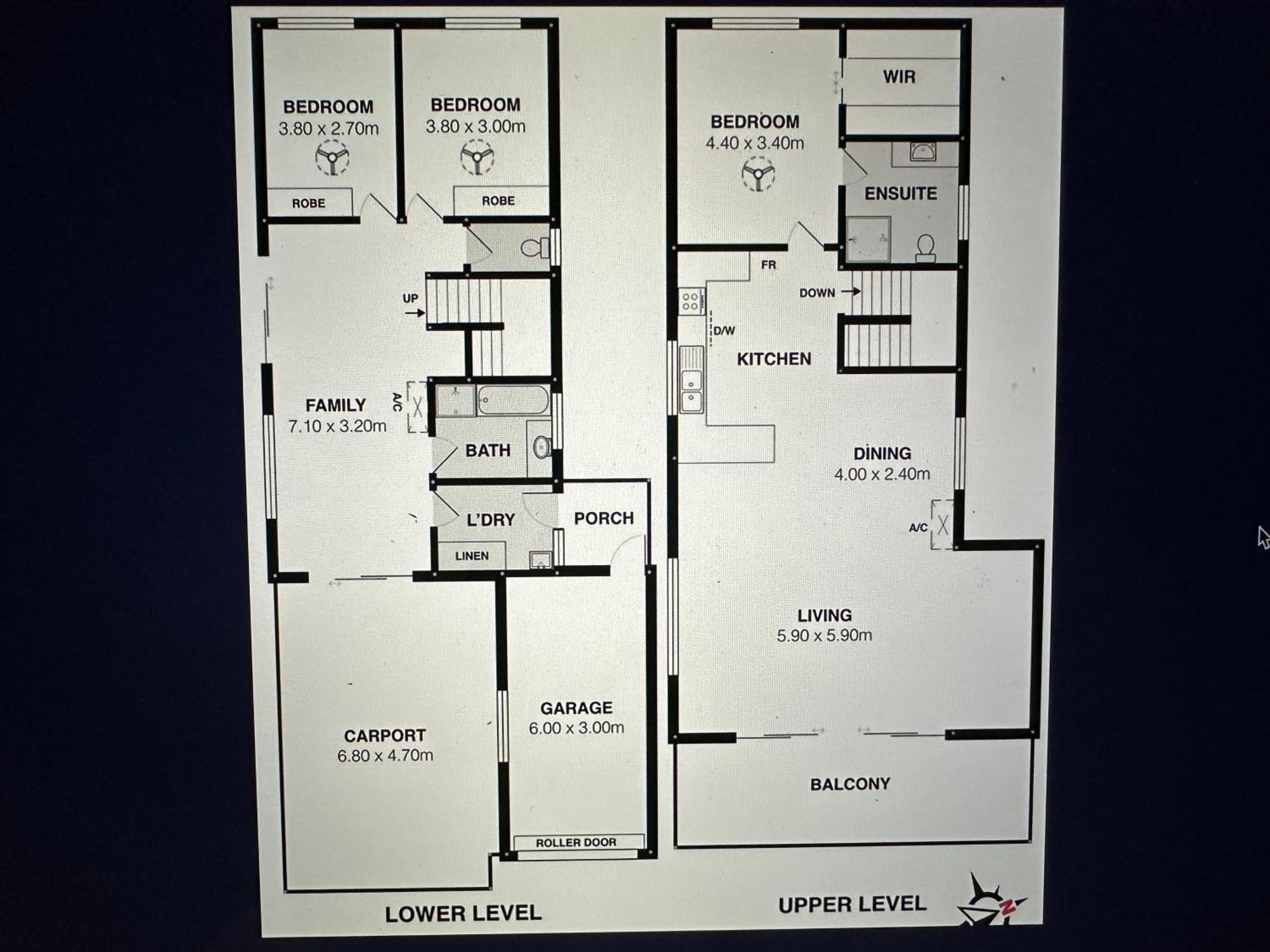 Three-Bedroom House photo 3