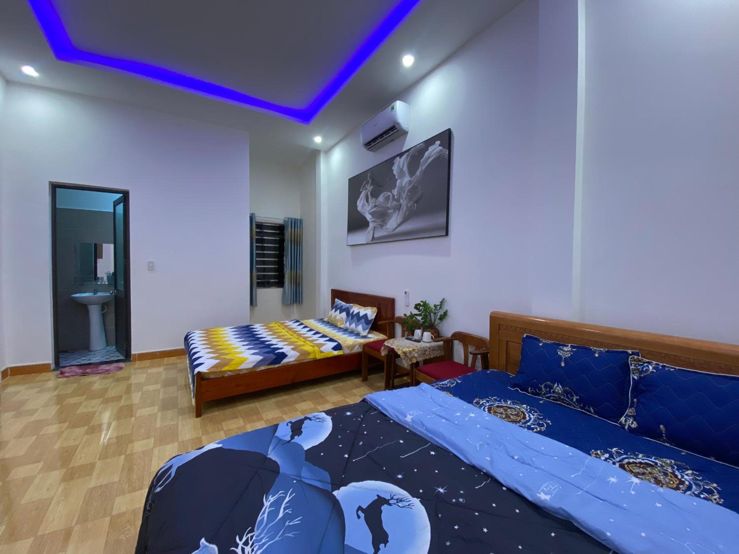 Quadruple Room With Private Bathroom photo 2