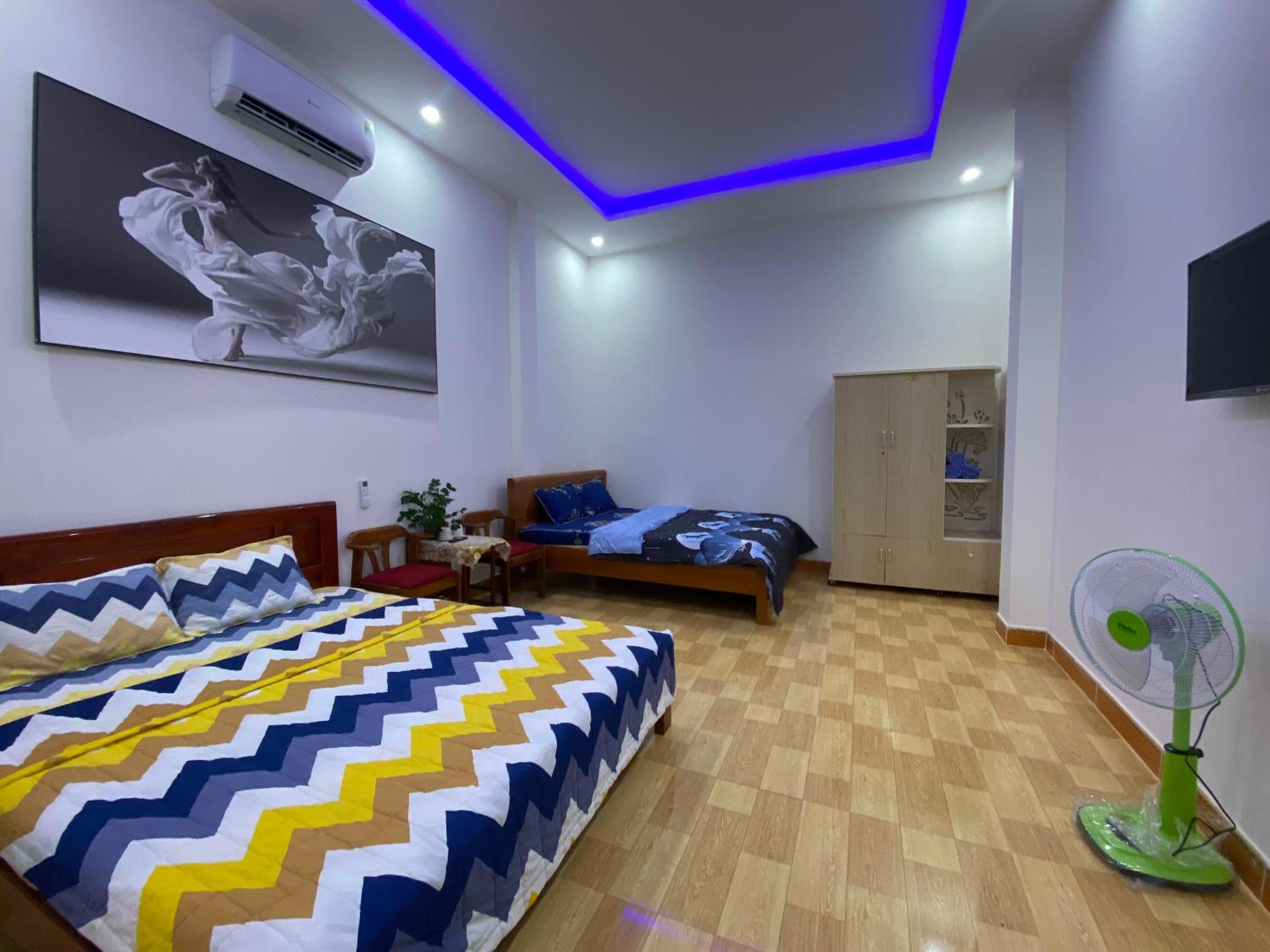 Quadruple Room With Private Bathroom photo 1