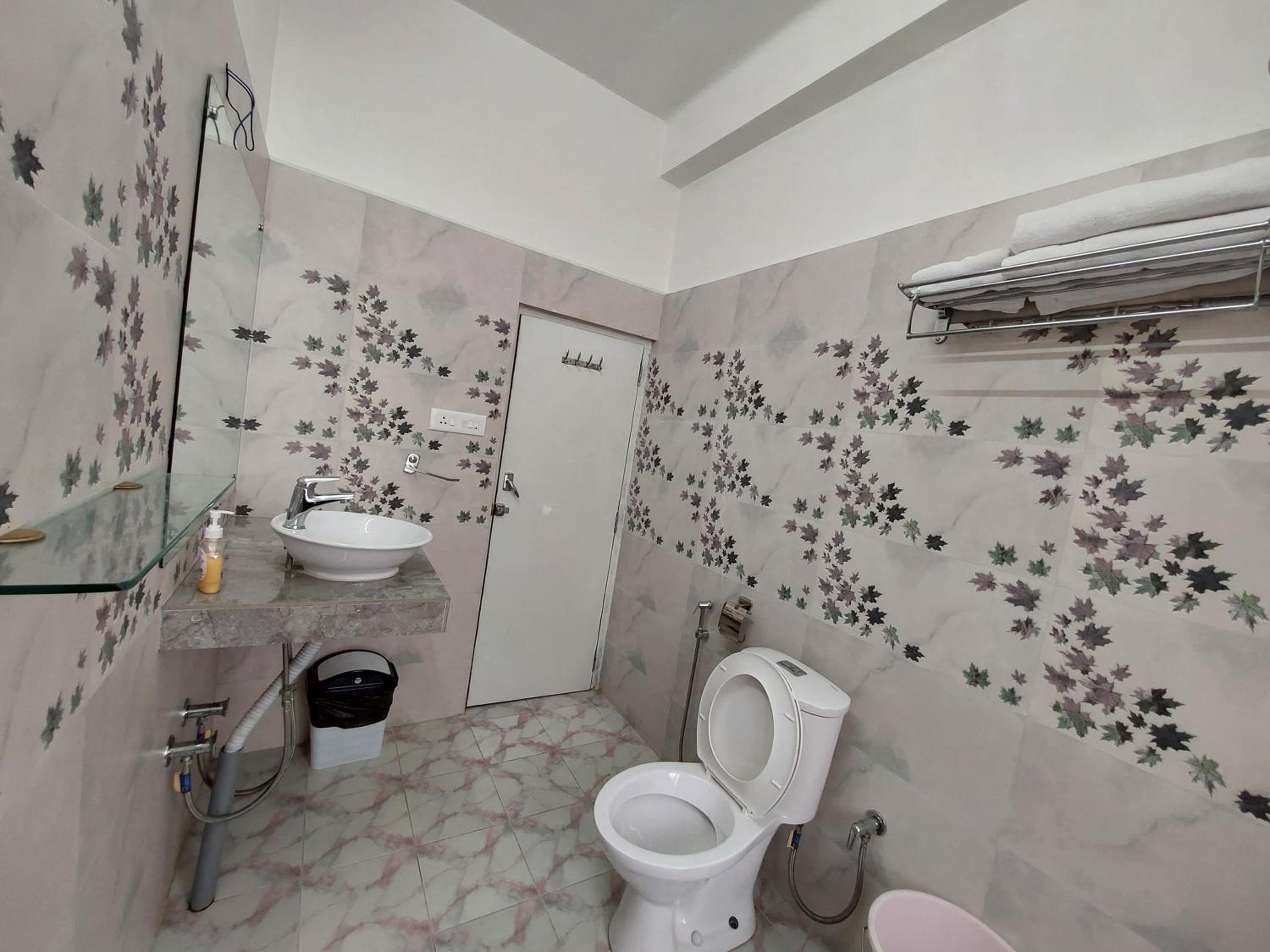 Queen Room With Garden View photo 2