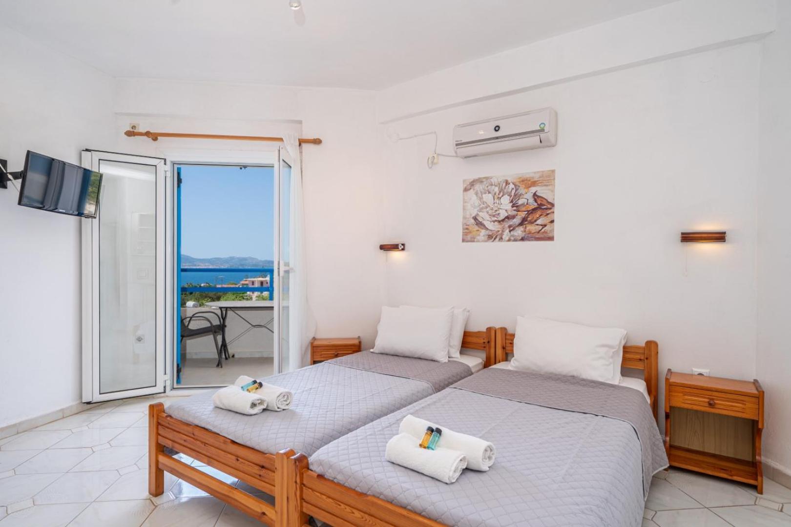 Studio with Sea View photo 3