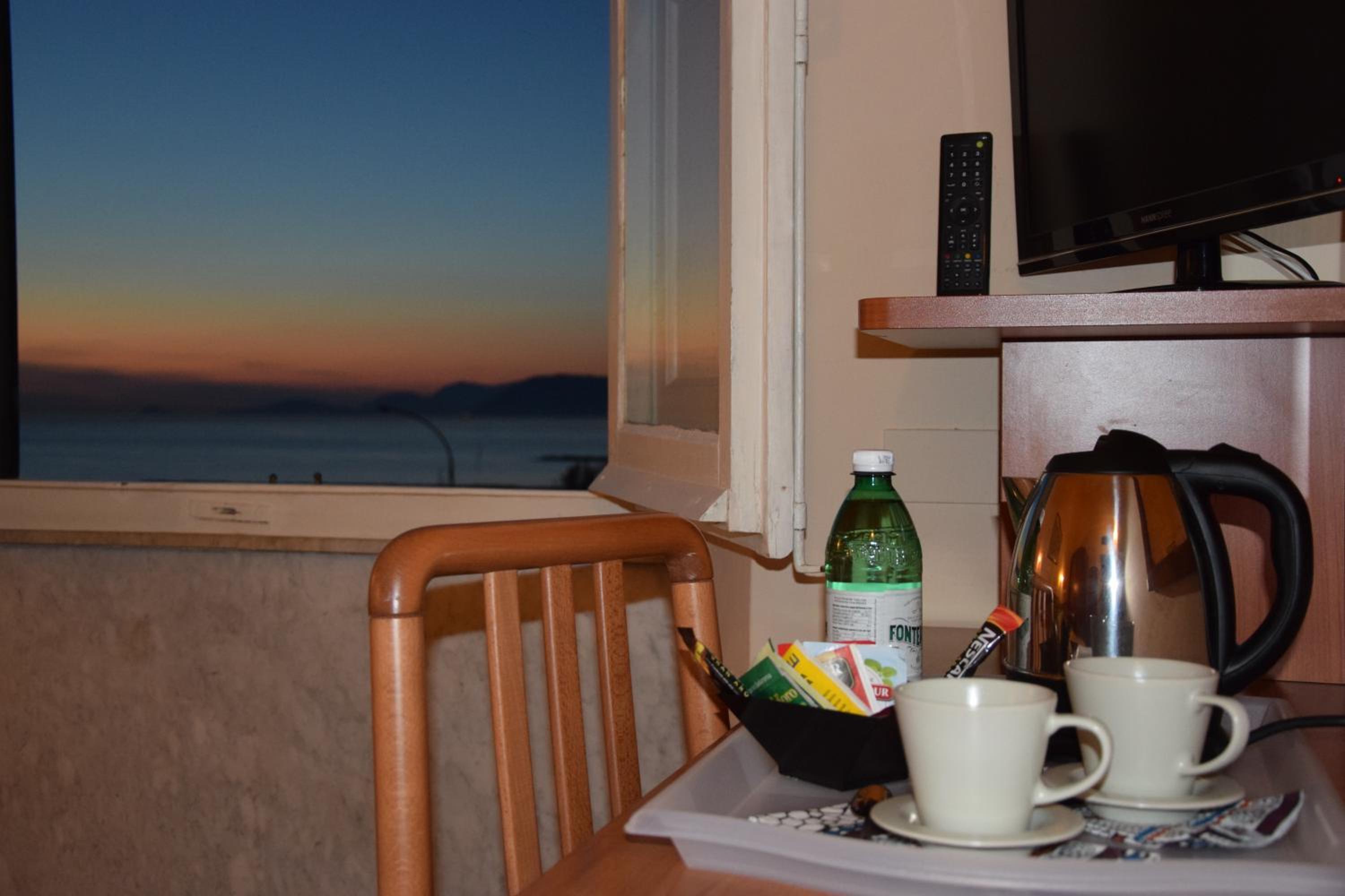 Double Room with Lateral Sea View photo 2