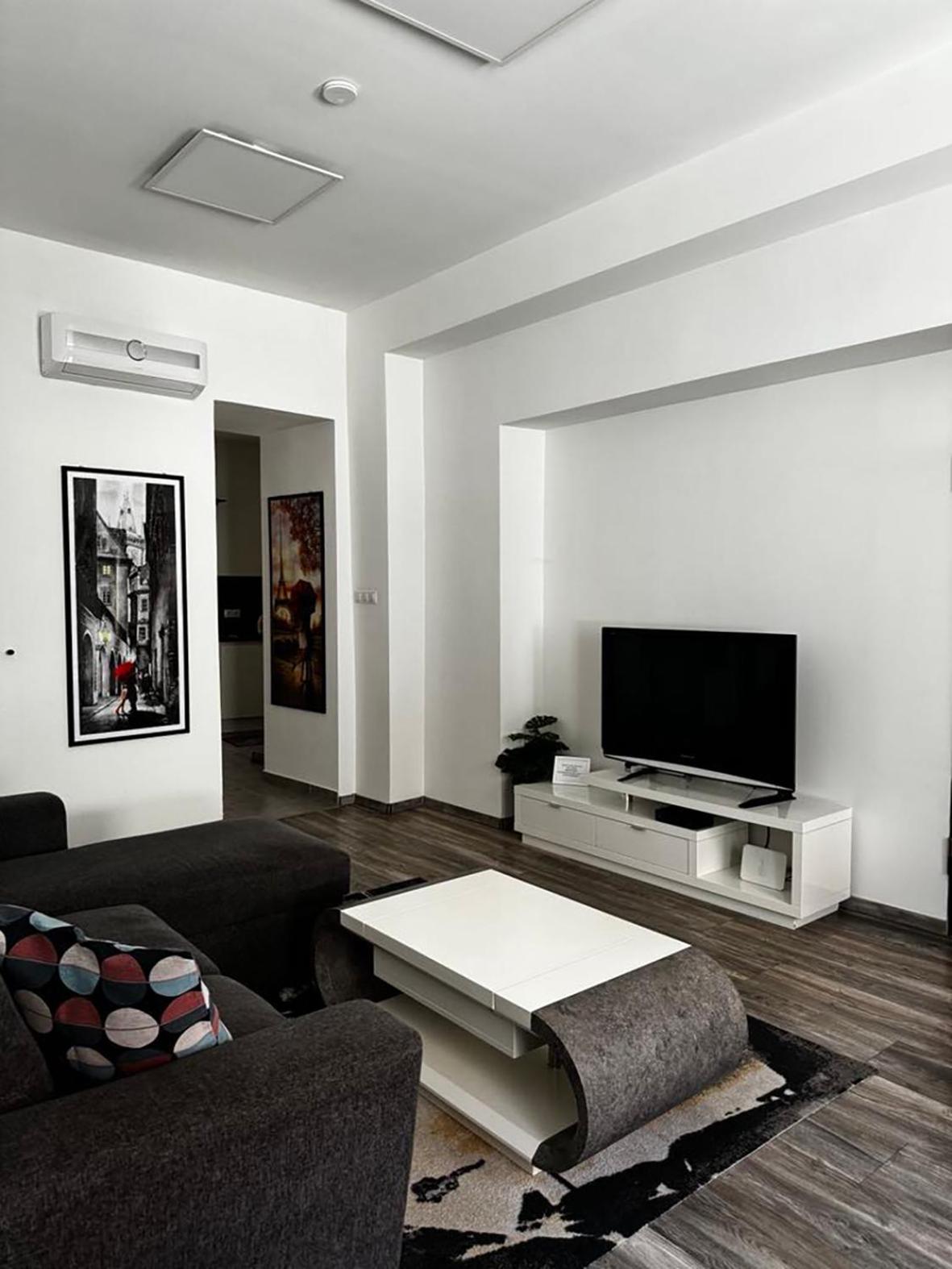 Apartment - Photo 1