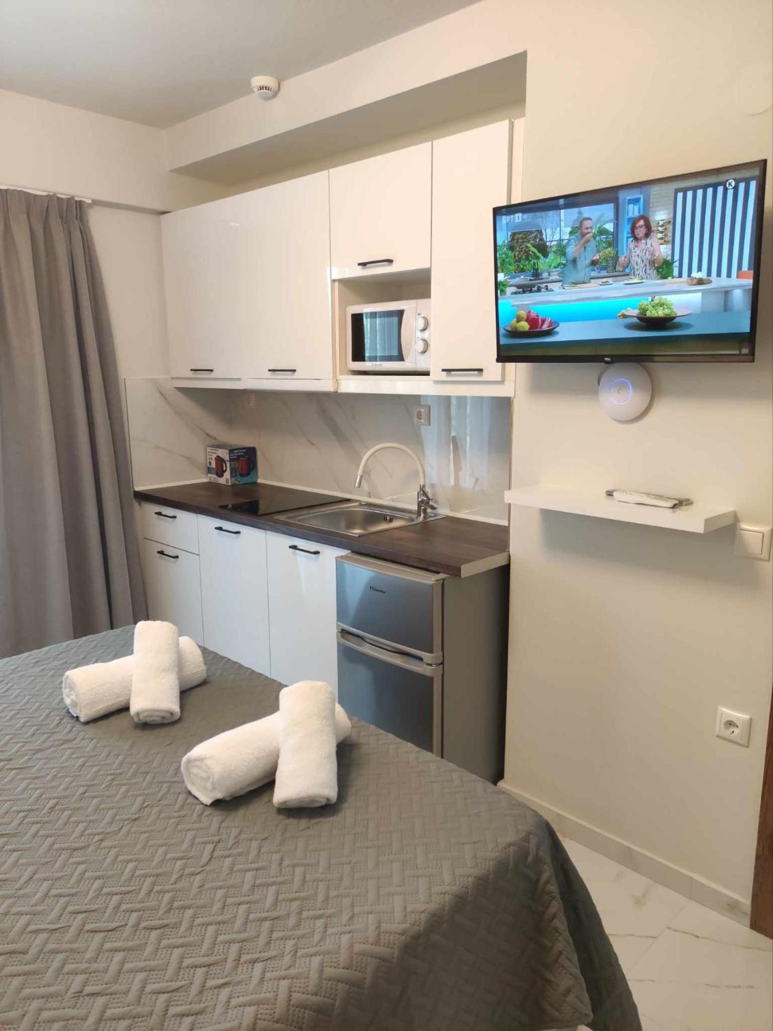 Deluxe Suite with Sea View photo 2