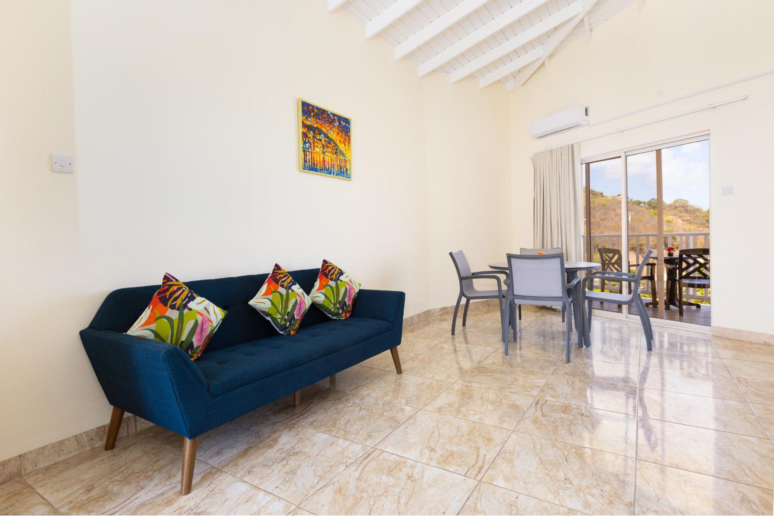 Hilltop Oceanview Suite photo 1