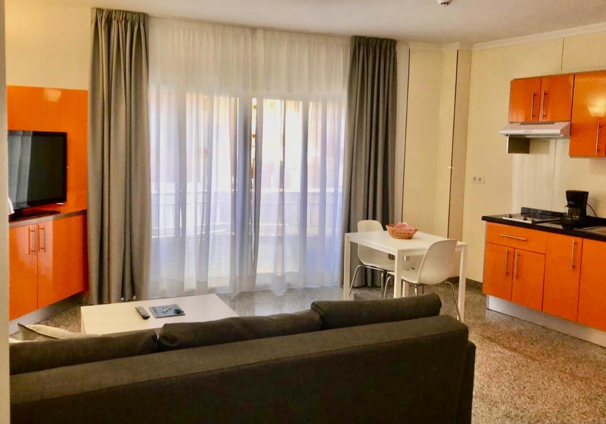 Apartamento de una habitación con vistas a la ciudad