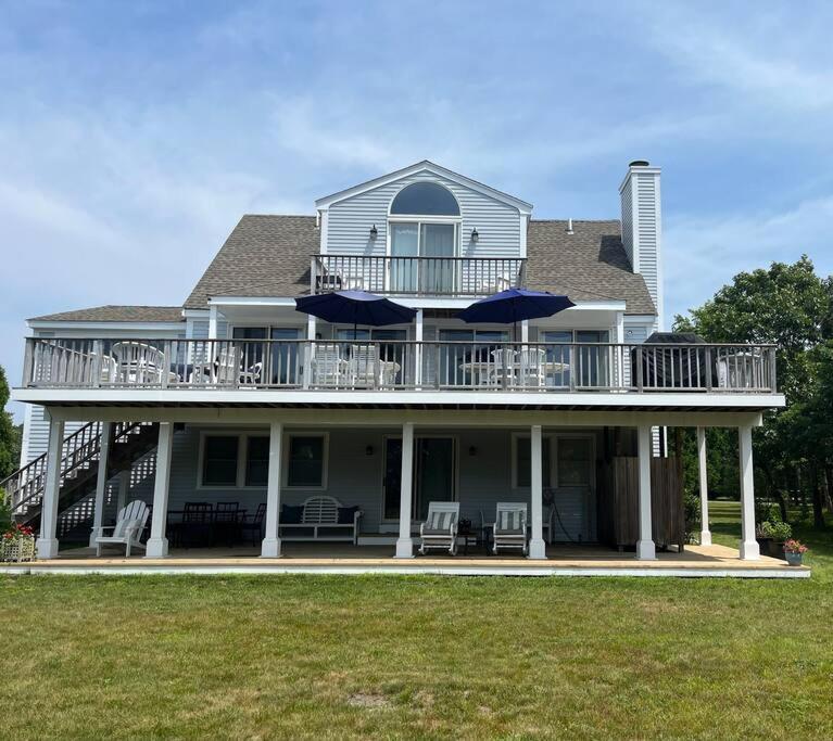 Four-Bedroom House photo 2