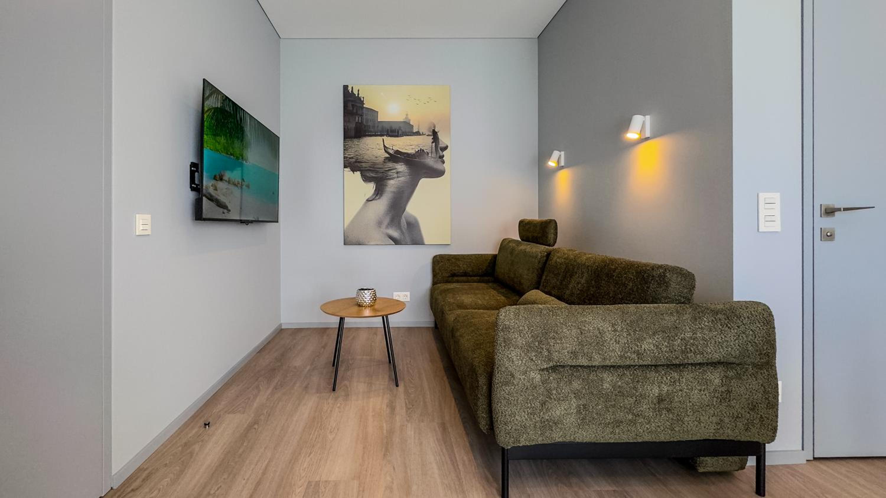 Apartment with Terrace photo 1