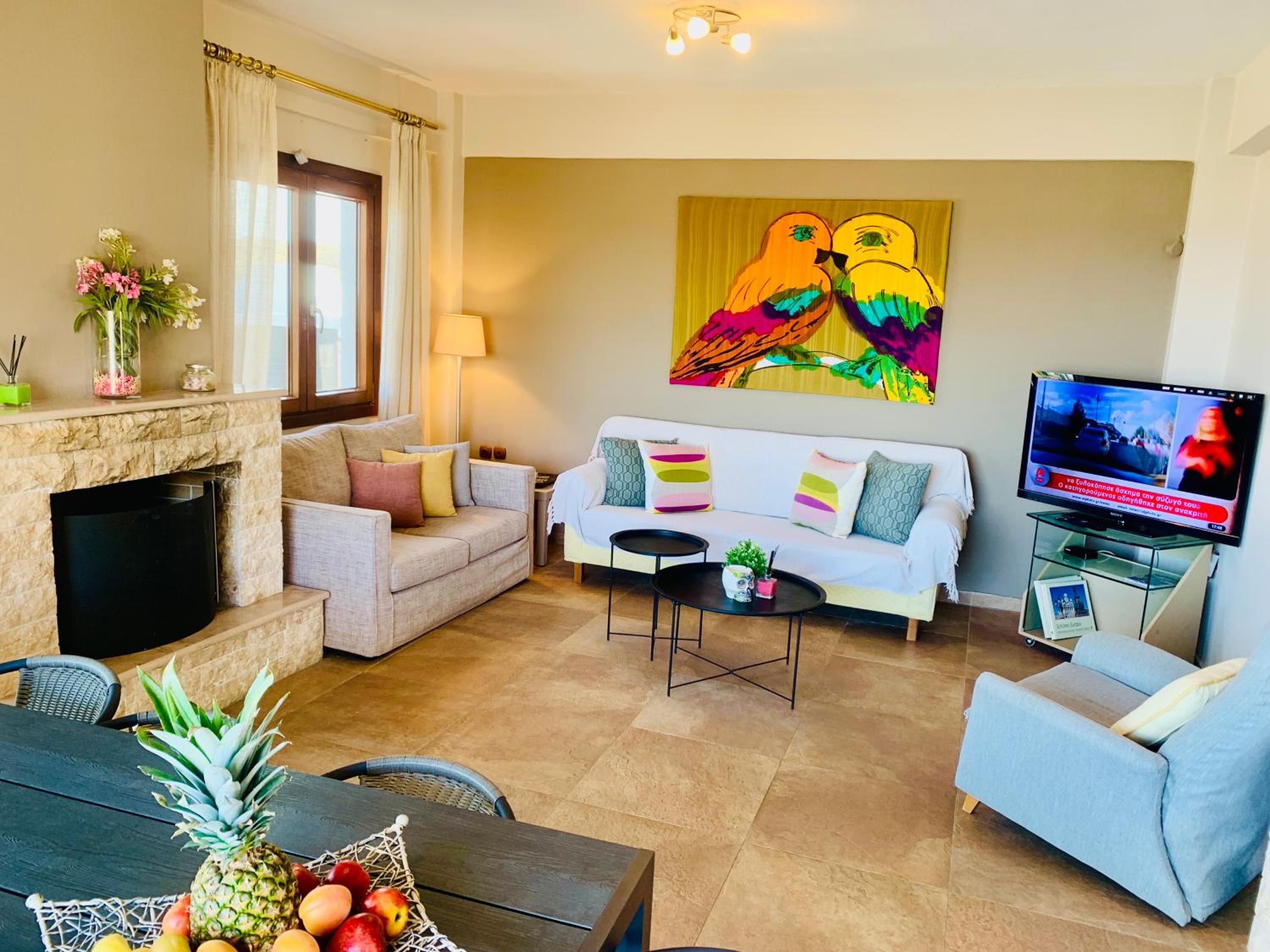 Villa - Photo 2