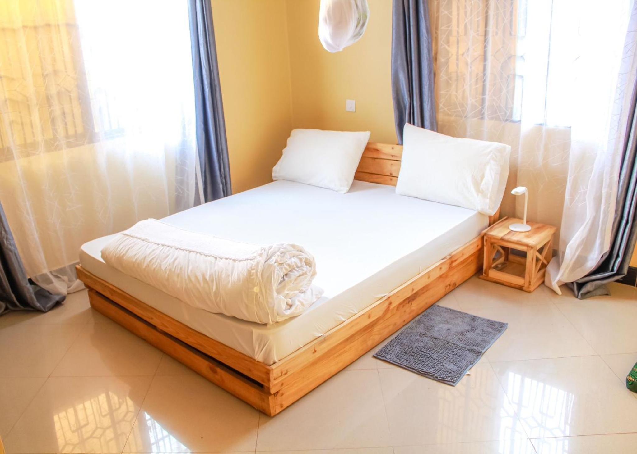 Budget Double Room photo 3