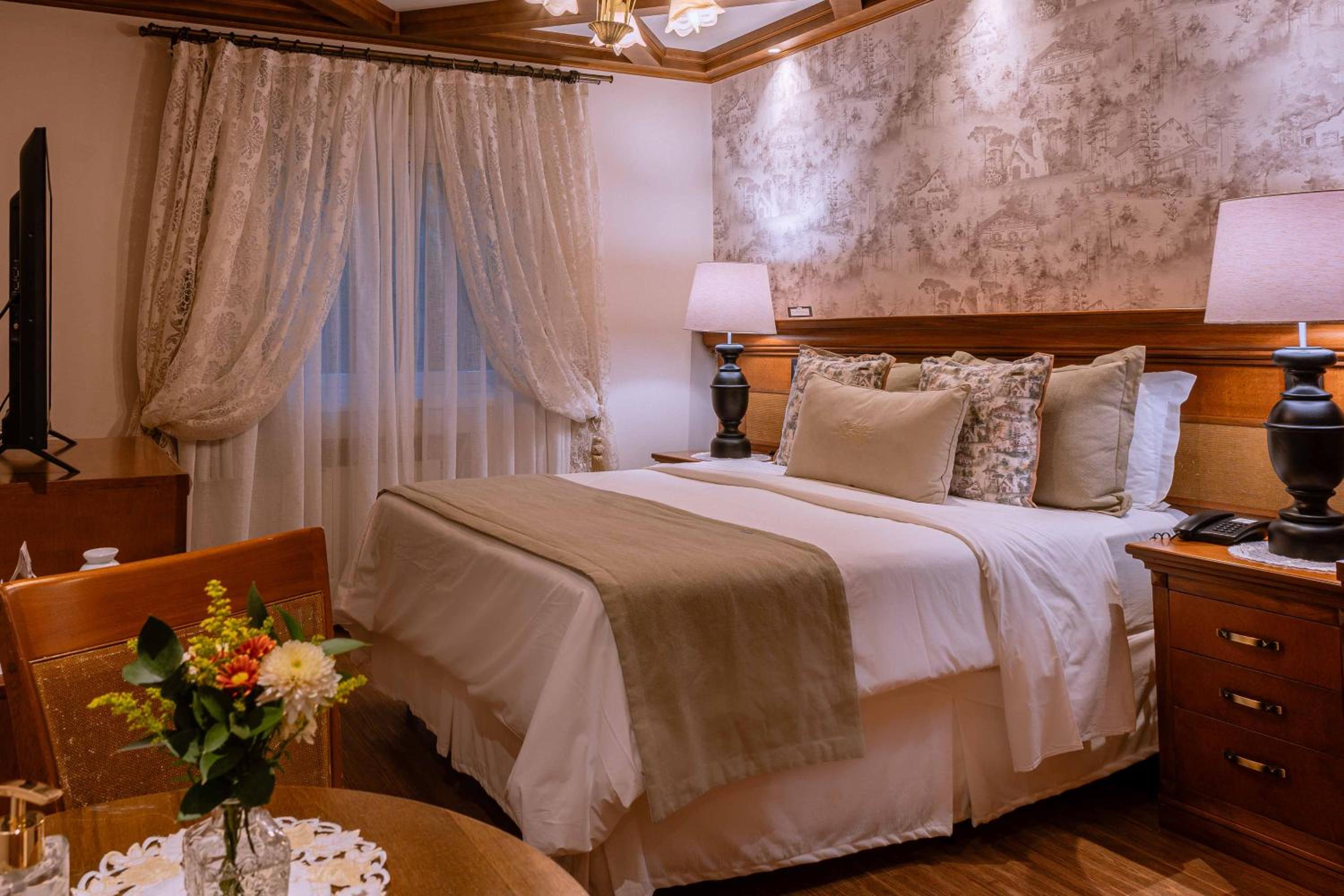 Available room