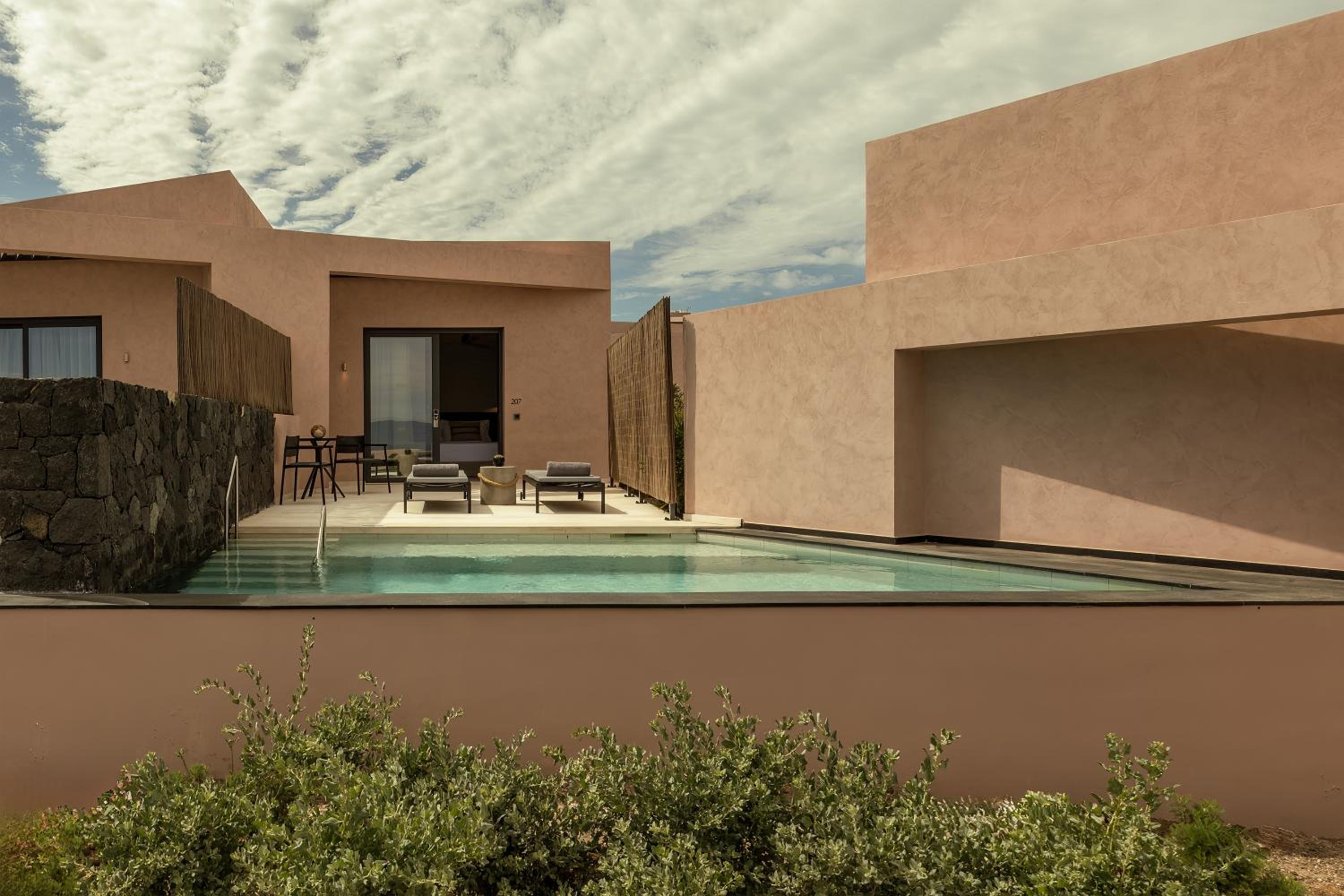 Senses Retreat Sea View with Zen Pool - Photo 3