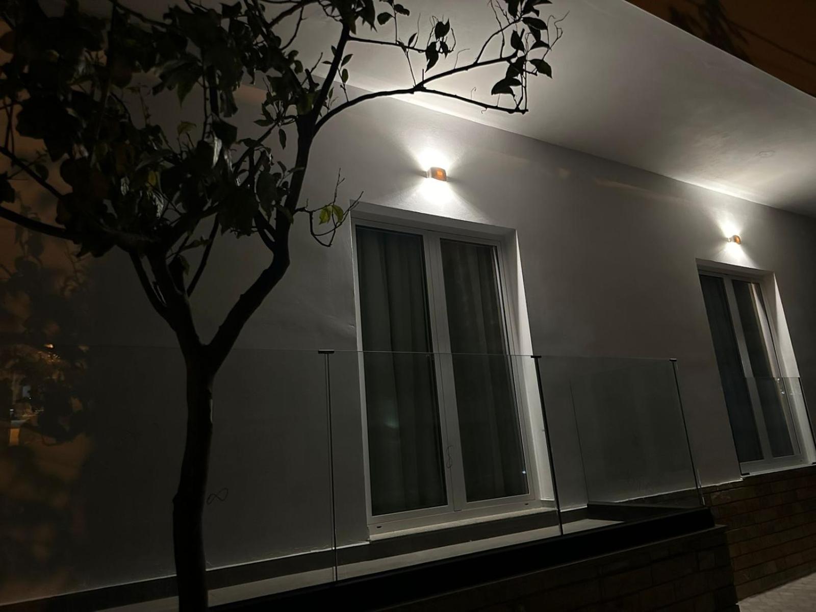 Deluxe Double Room with Balcony photo 3