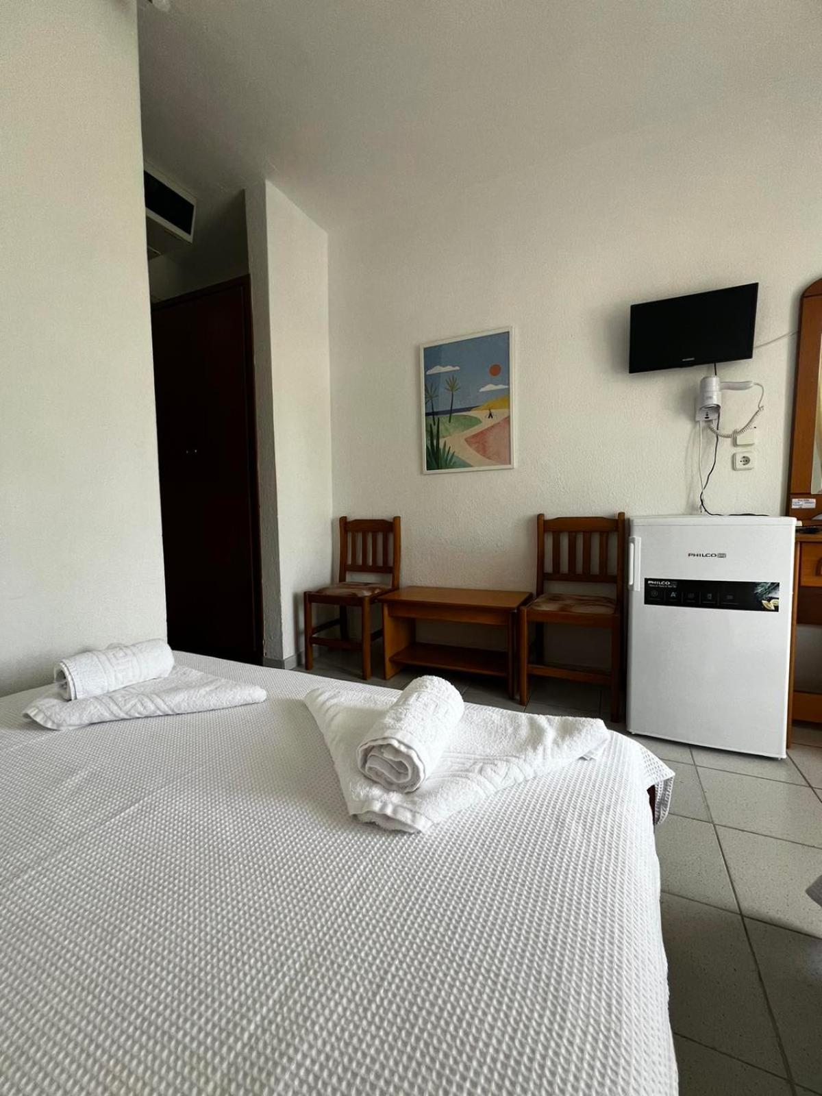 Double or Twin Room - Photo 2