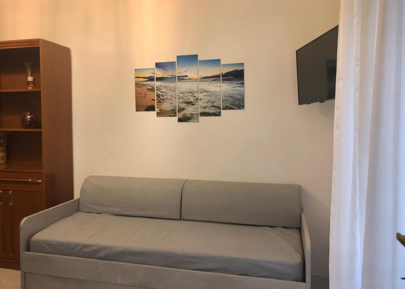 One-Bedroom House photo 2
