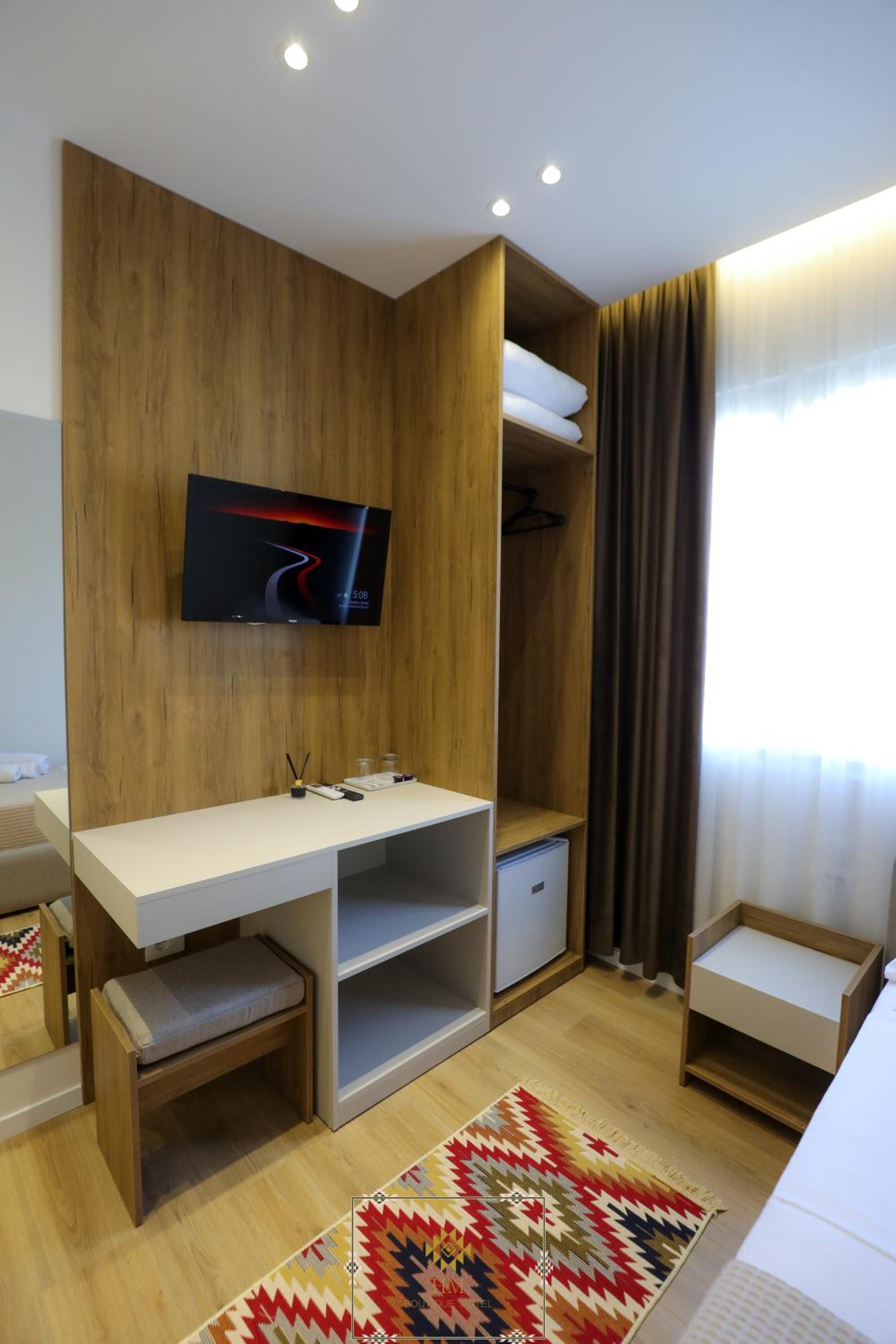 Twin Room with Private Bathroom photo 3