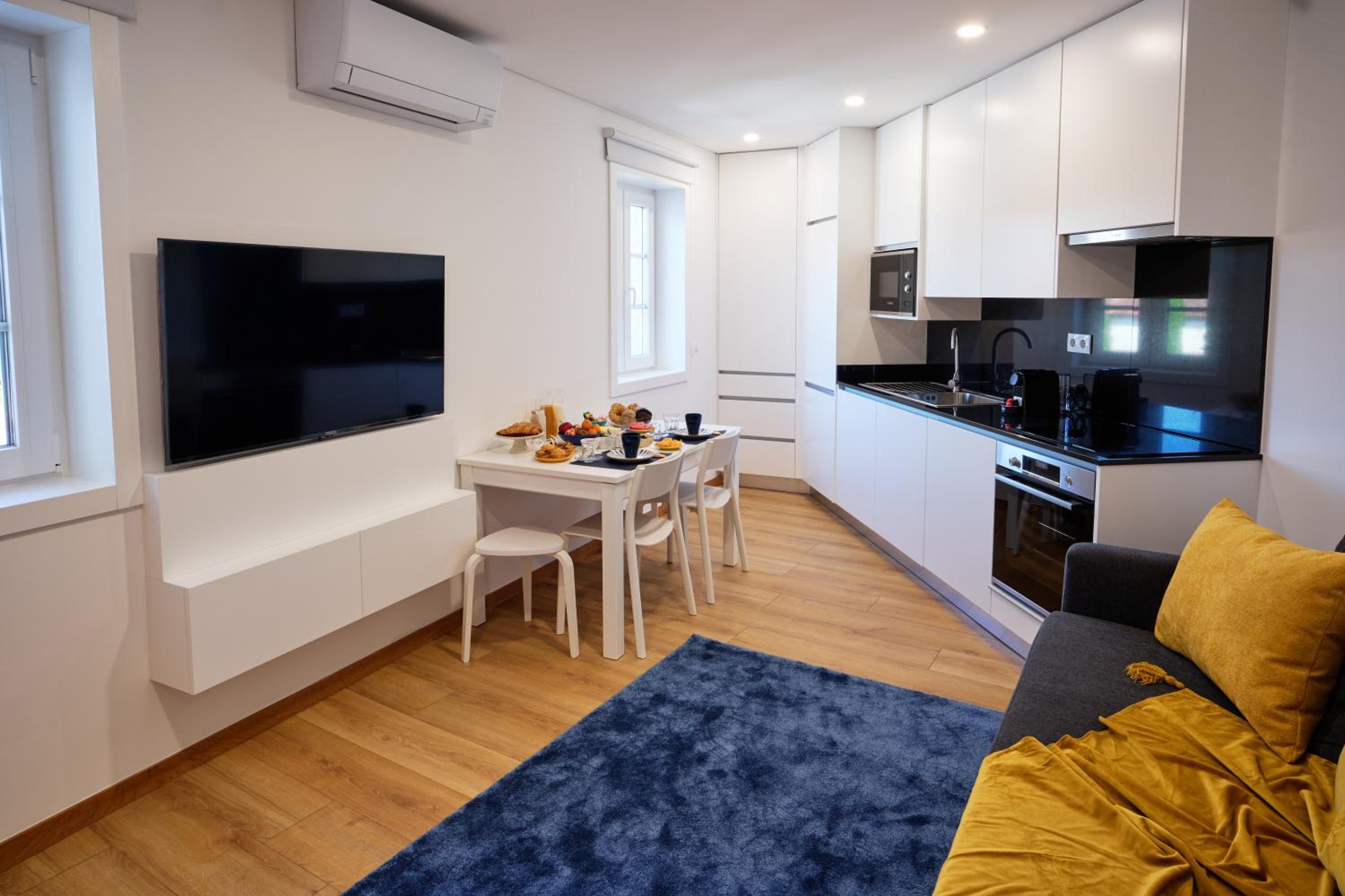 One-Bedroom Apartment photo 2