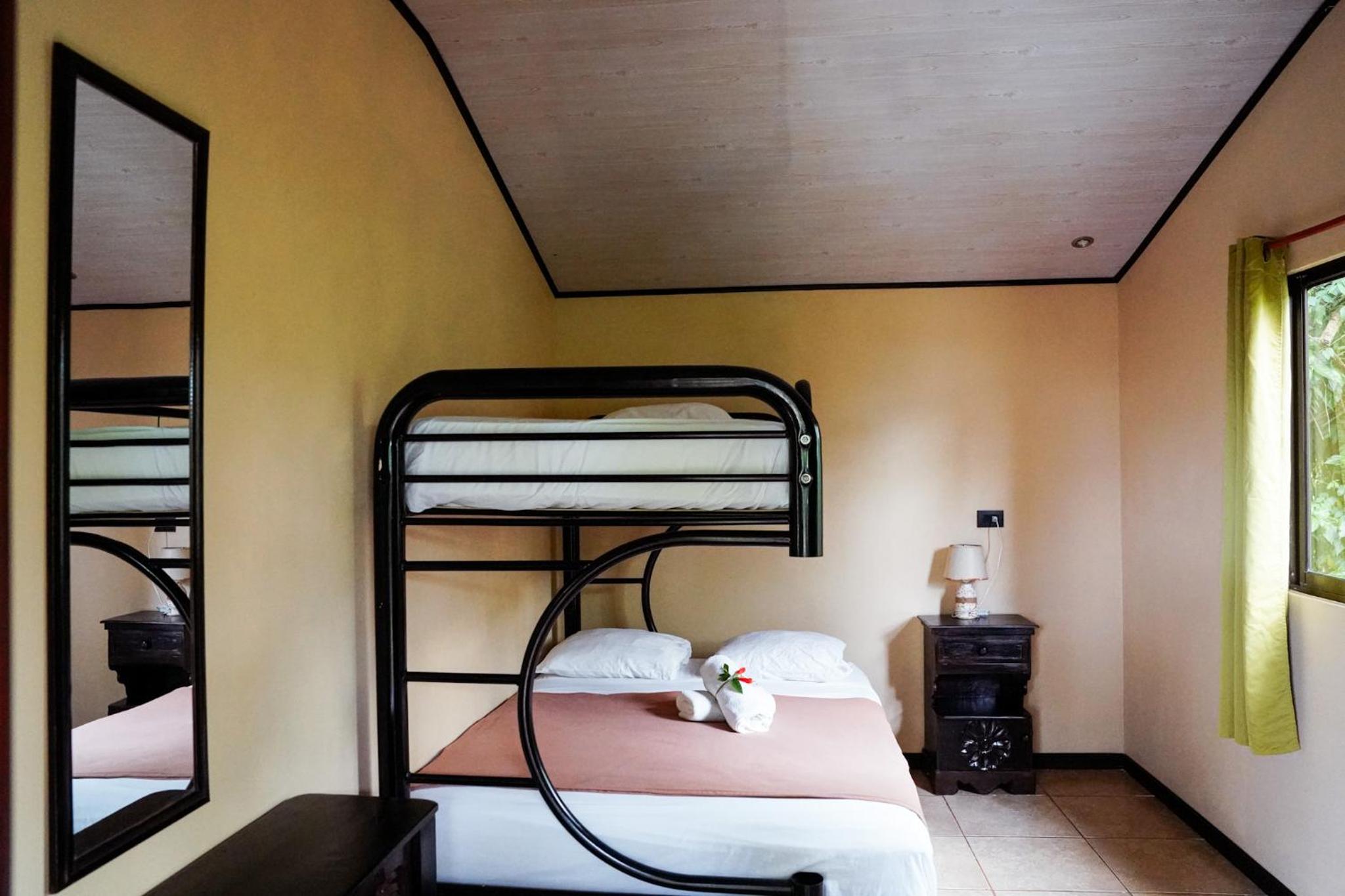Triple Room With Shared Bathroom photo 1