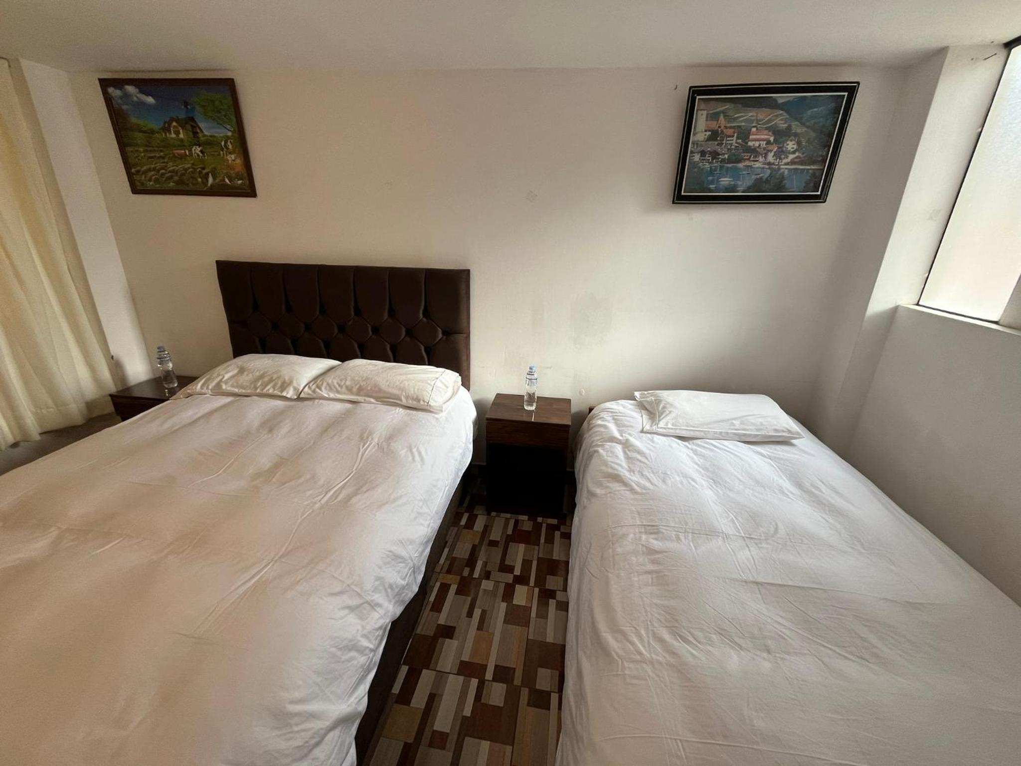 Double Room with Private Bathroom photo 2