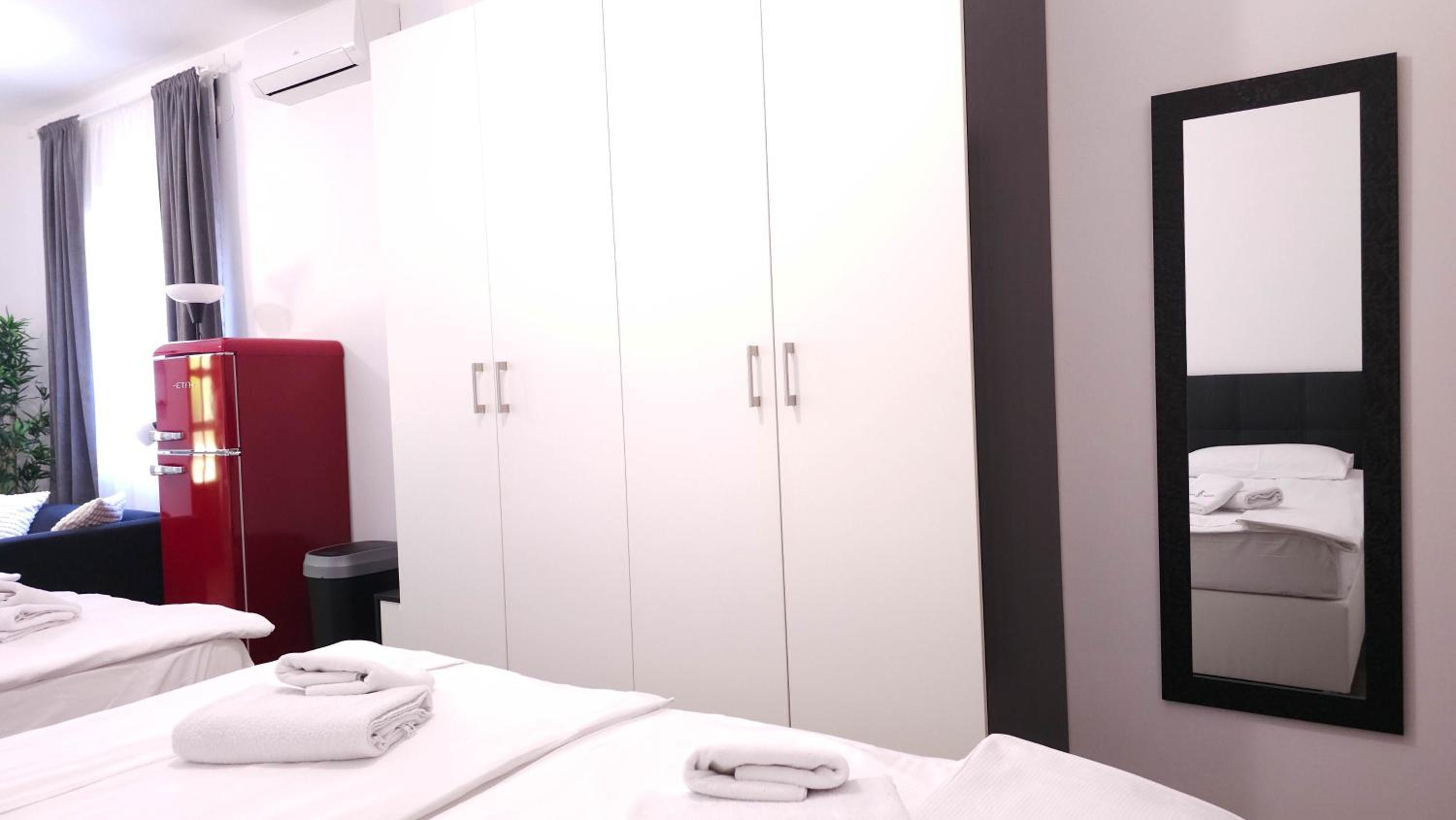 Superior Quadruple Room photo 3
