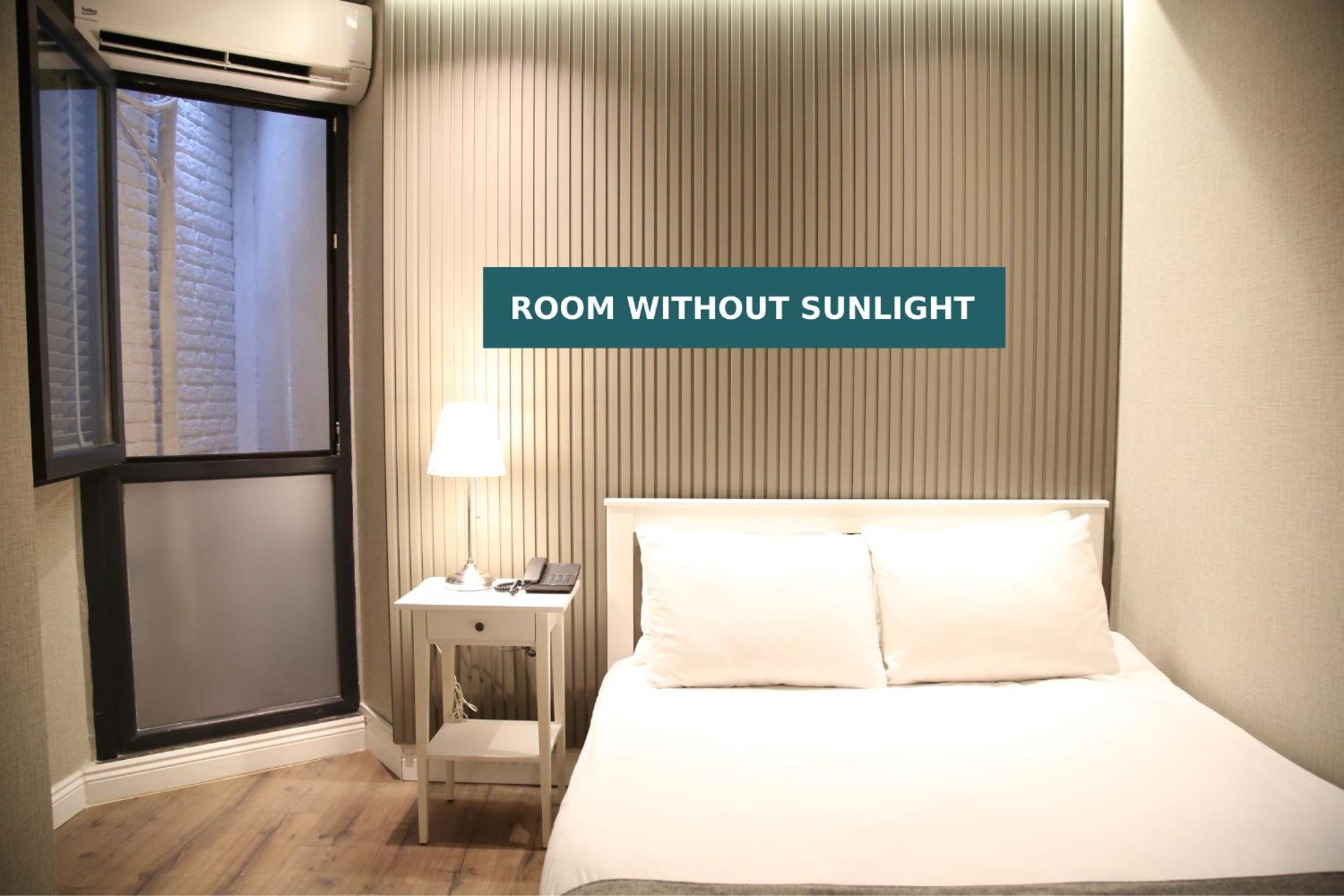 Standard Room - No Window photo 2